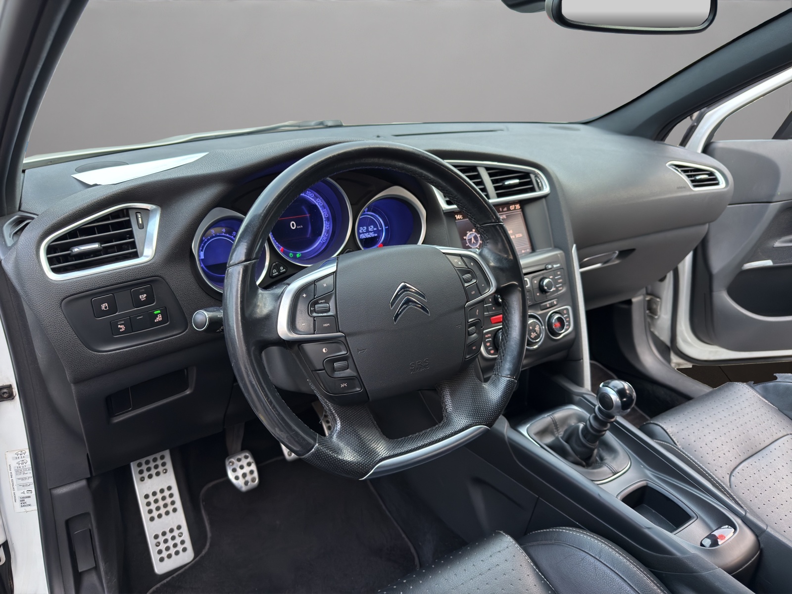 DS AUTOMOBILES DS4 1.6 THP Sport Chic-image-9