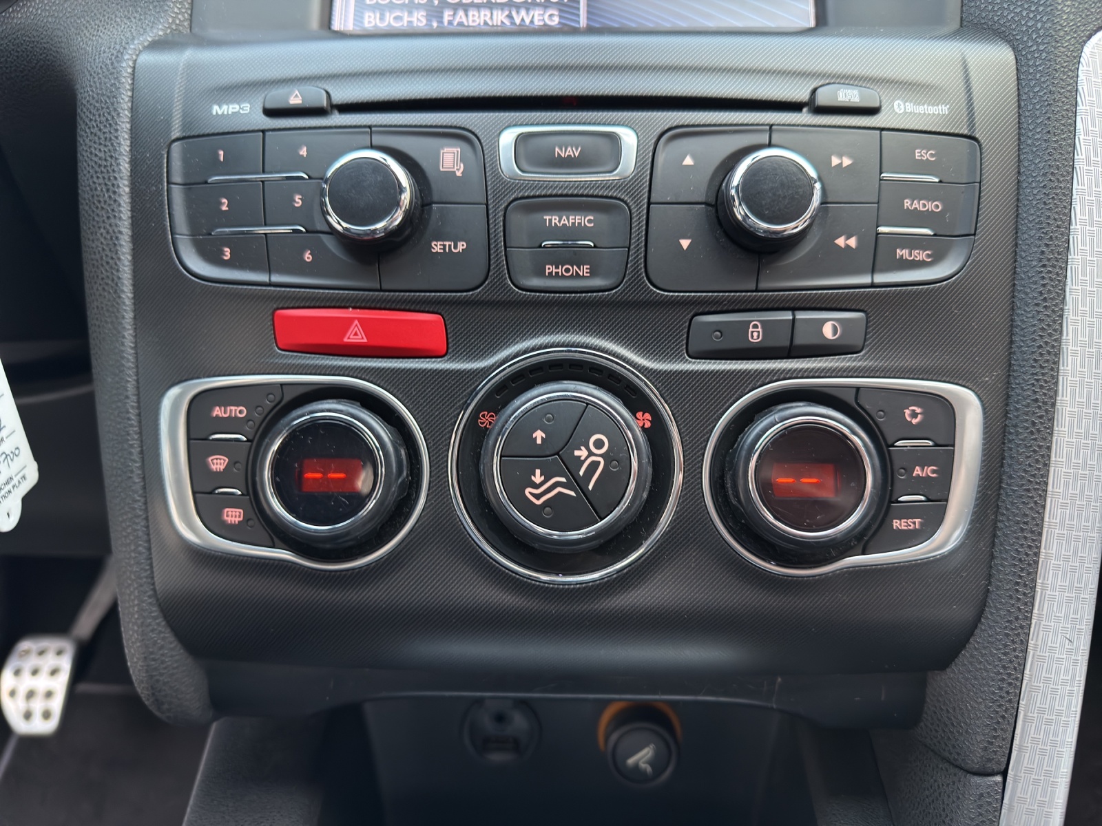 DS AUTOMOBILES DS4 1.6 THP Sport Chic-image-15