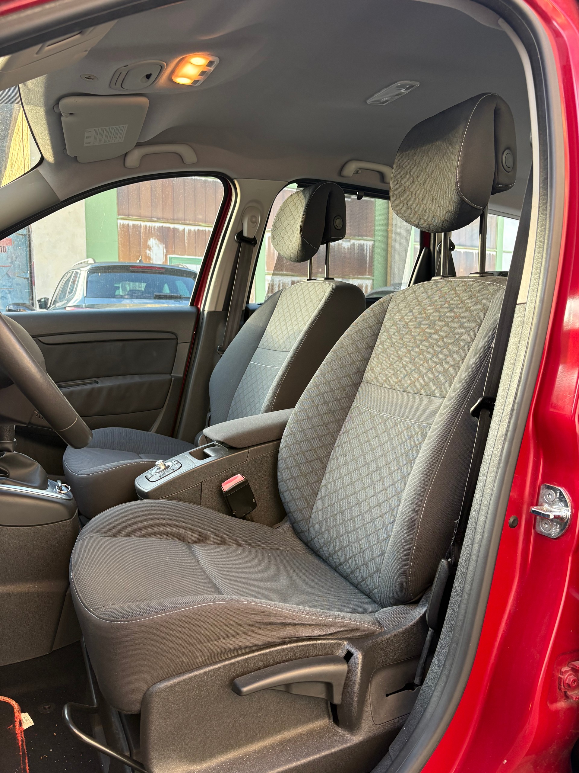 RENAULT Grand Scénic 1.5 dCi Expression EDC-image-5
