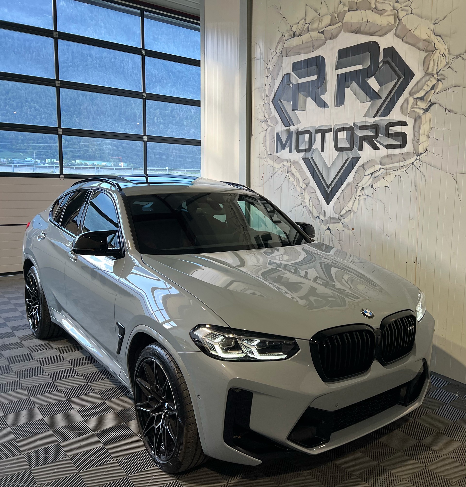 BMW X4M xDrive M Competition Steptronic-image-5
