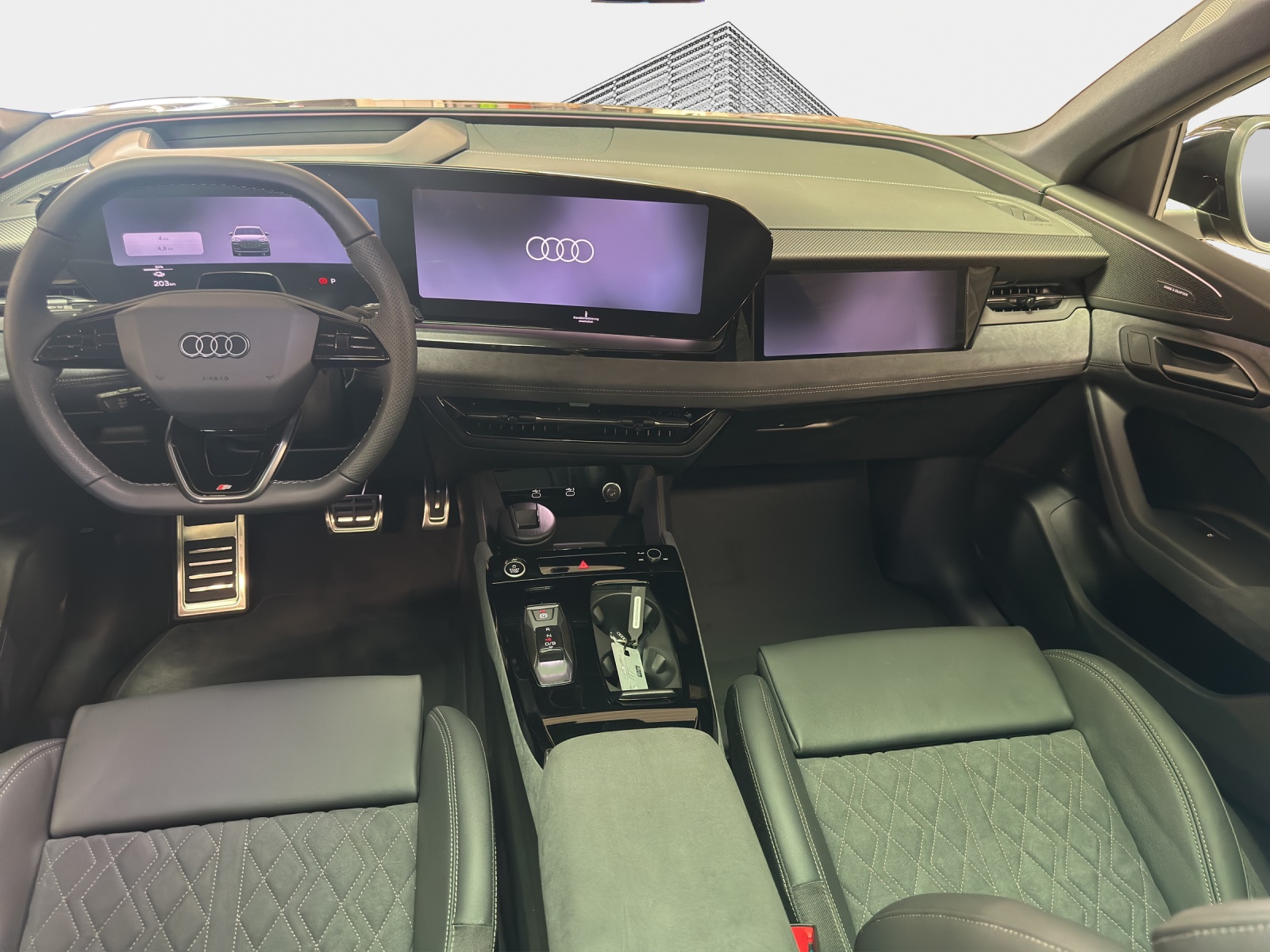 AUDI Q6 e-tron quattro-image-10