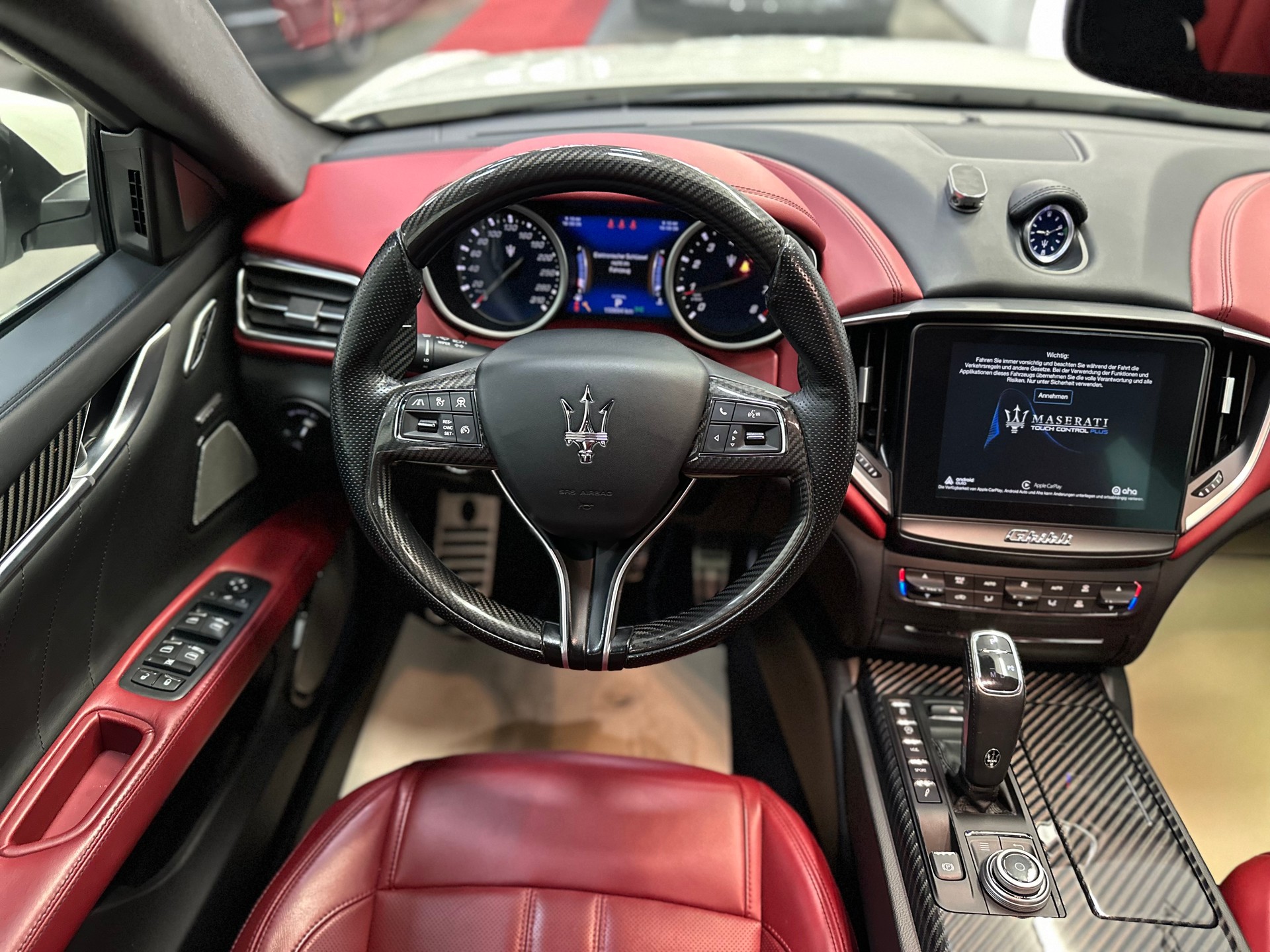 MASERATI Ghibli S Q4 3.0 V6 Automatica-image-12