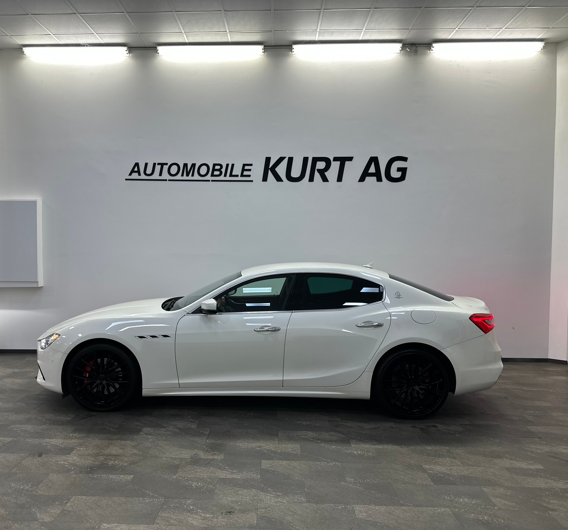 MASERATI Ghibli S Q4 3.0 V6 Automatica-image-2
