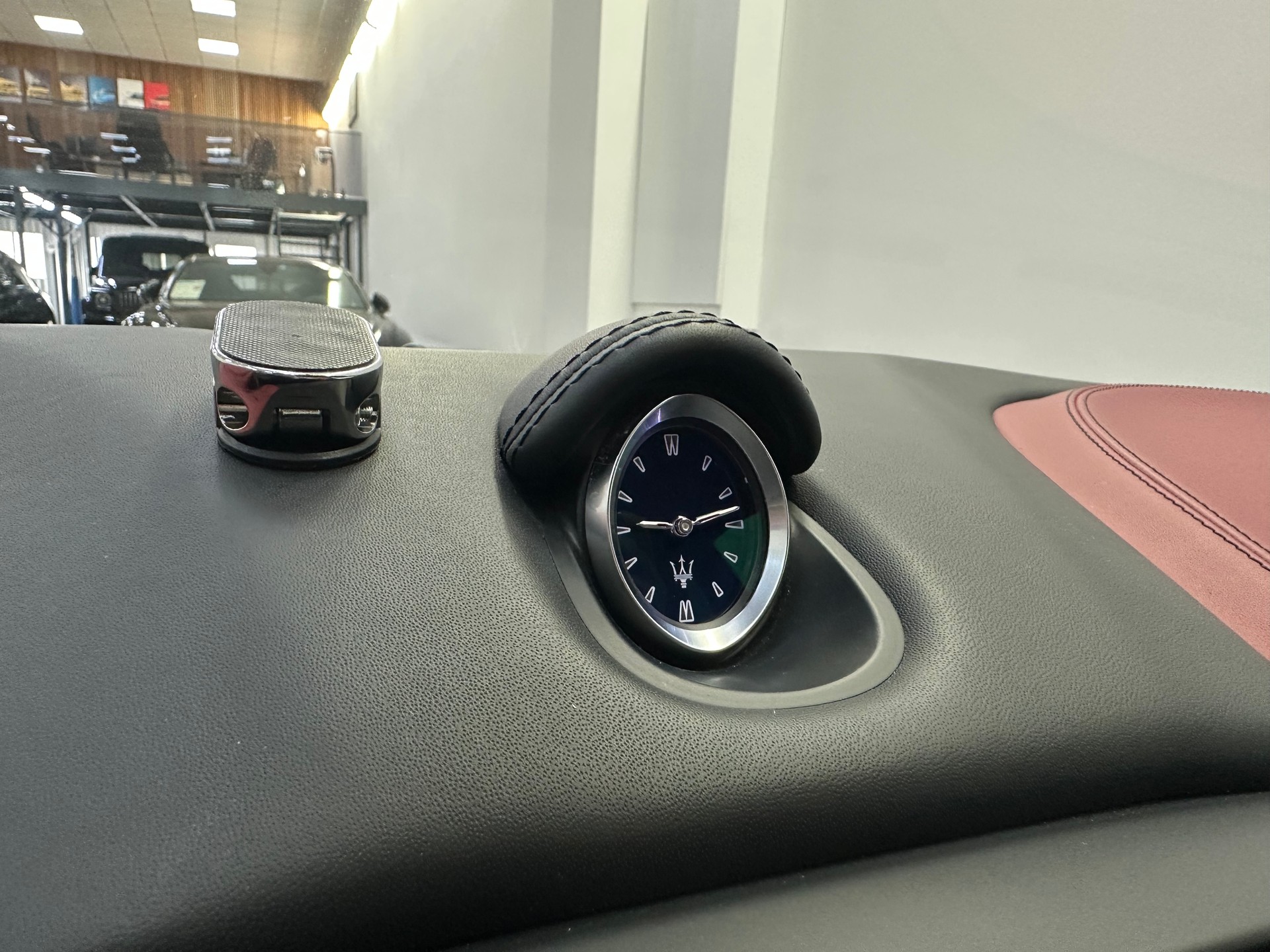 MASERATI Ghibli S Q4 3.0 V6 Automatica-image-16