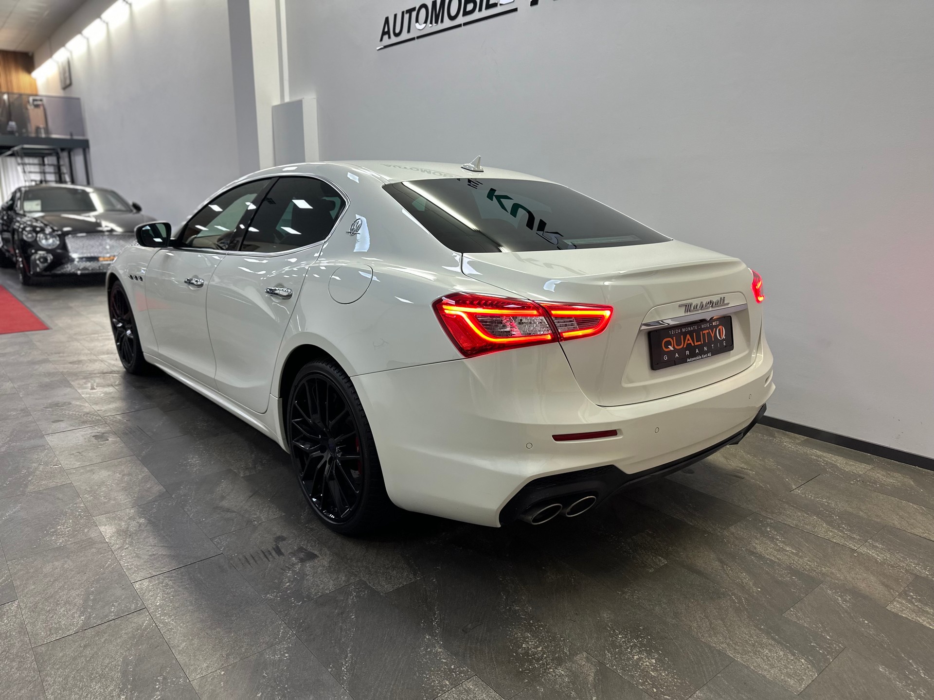 MASERATI Ghibli S Q4 3.0 V6 Automatica-image-3