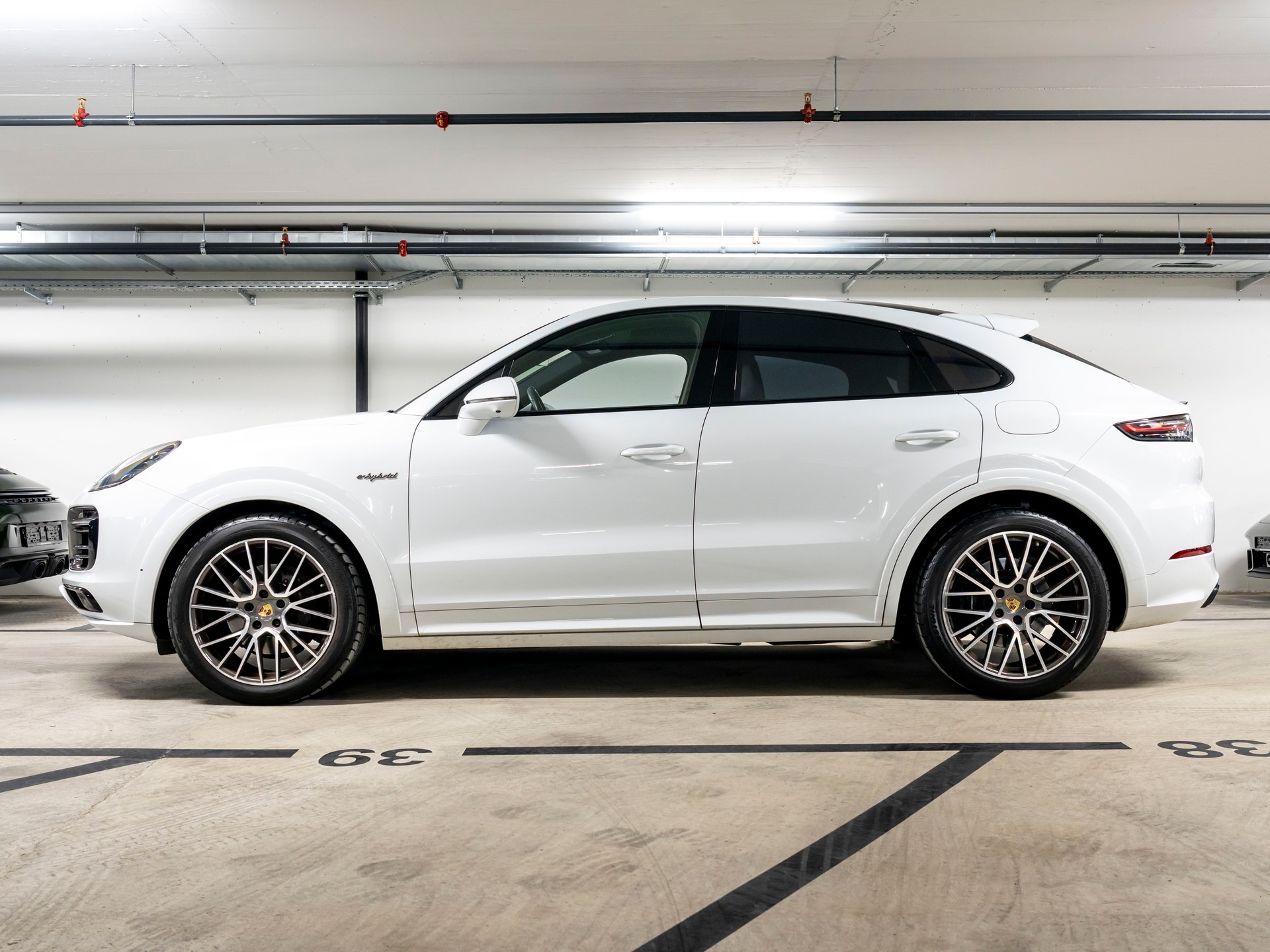 PORSCHE Cayenne Coupé E-Hybrid Platinum Edition-image-1