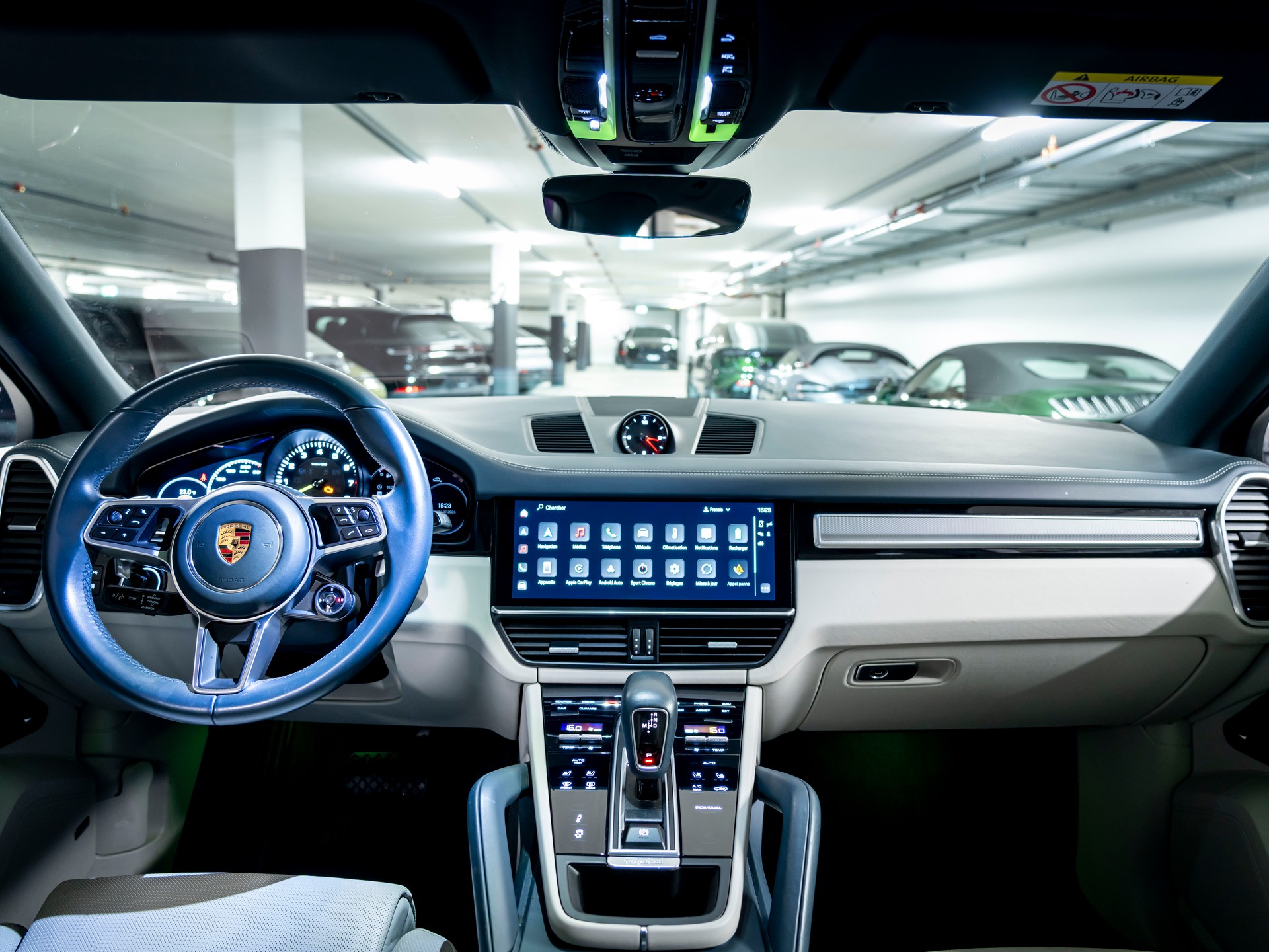PORSCHE Cayenne Coupé E-Hybrid Platinum Edition-image-22