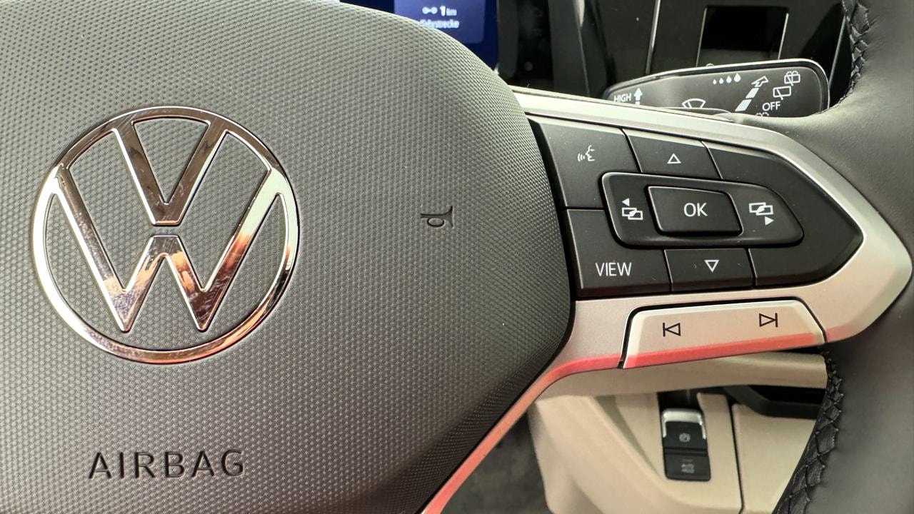 VW Multivan 1.5 eHybrid Life Edition 4Motion DSG-image-9