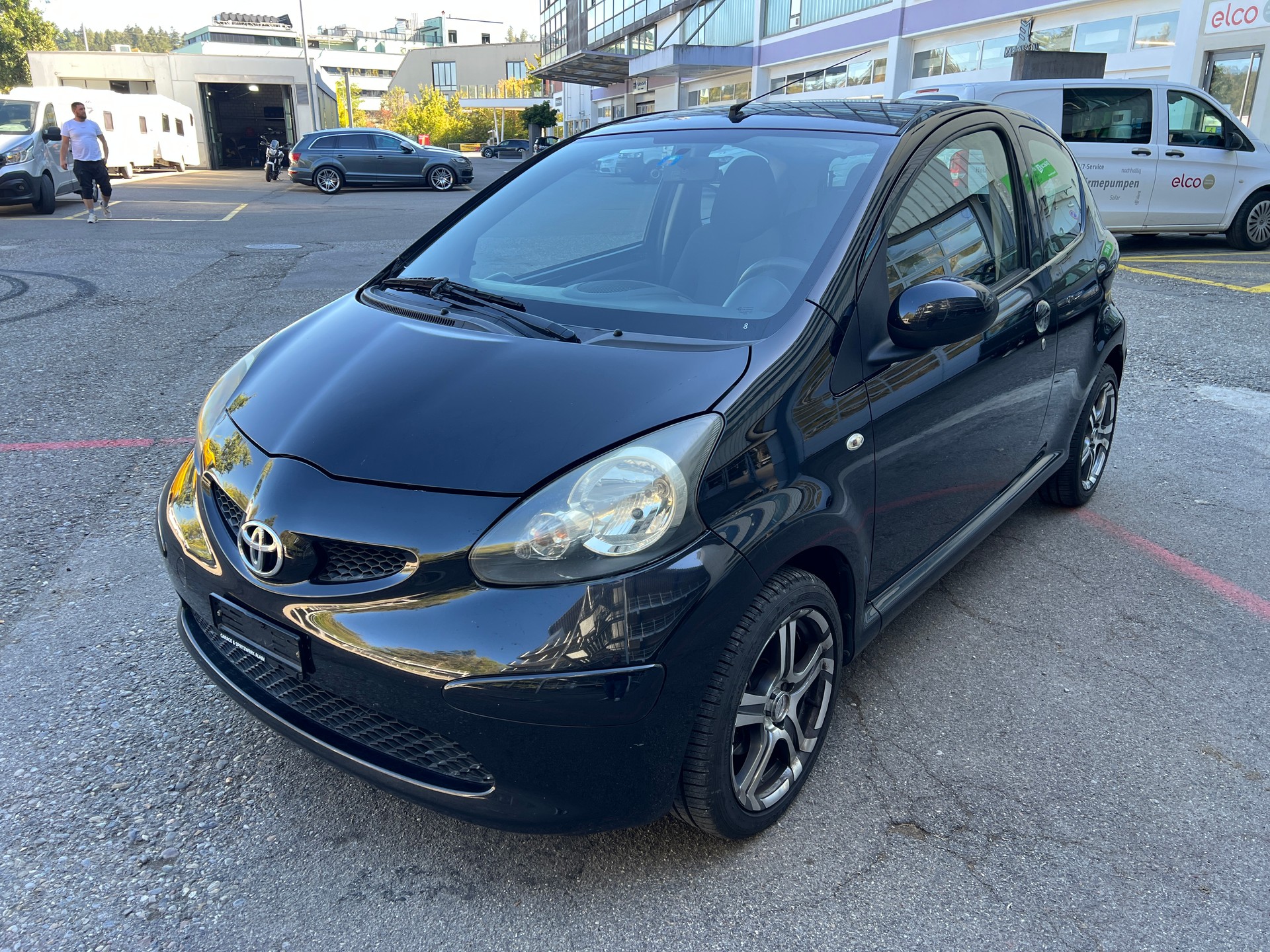 TOYOTA Aygo 1.0 Linea Terra-image-1