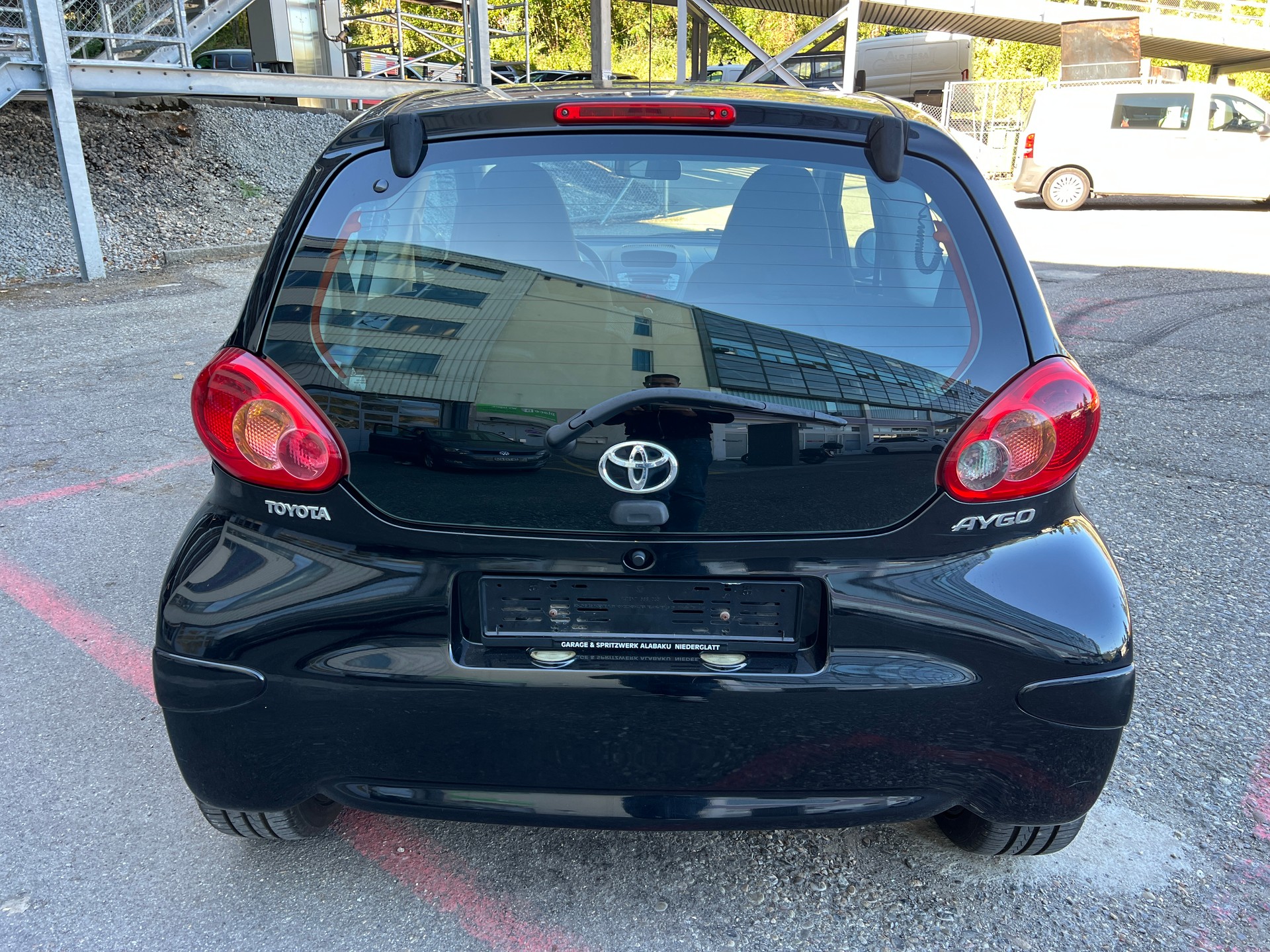 TOYOTA Aygo 1.0 Linea Terra-image-5