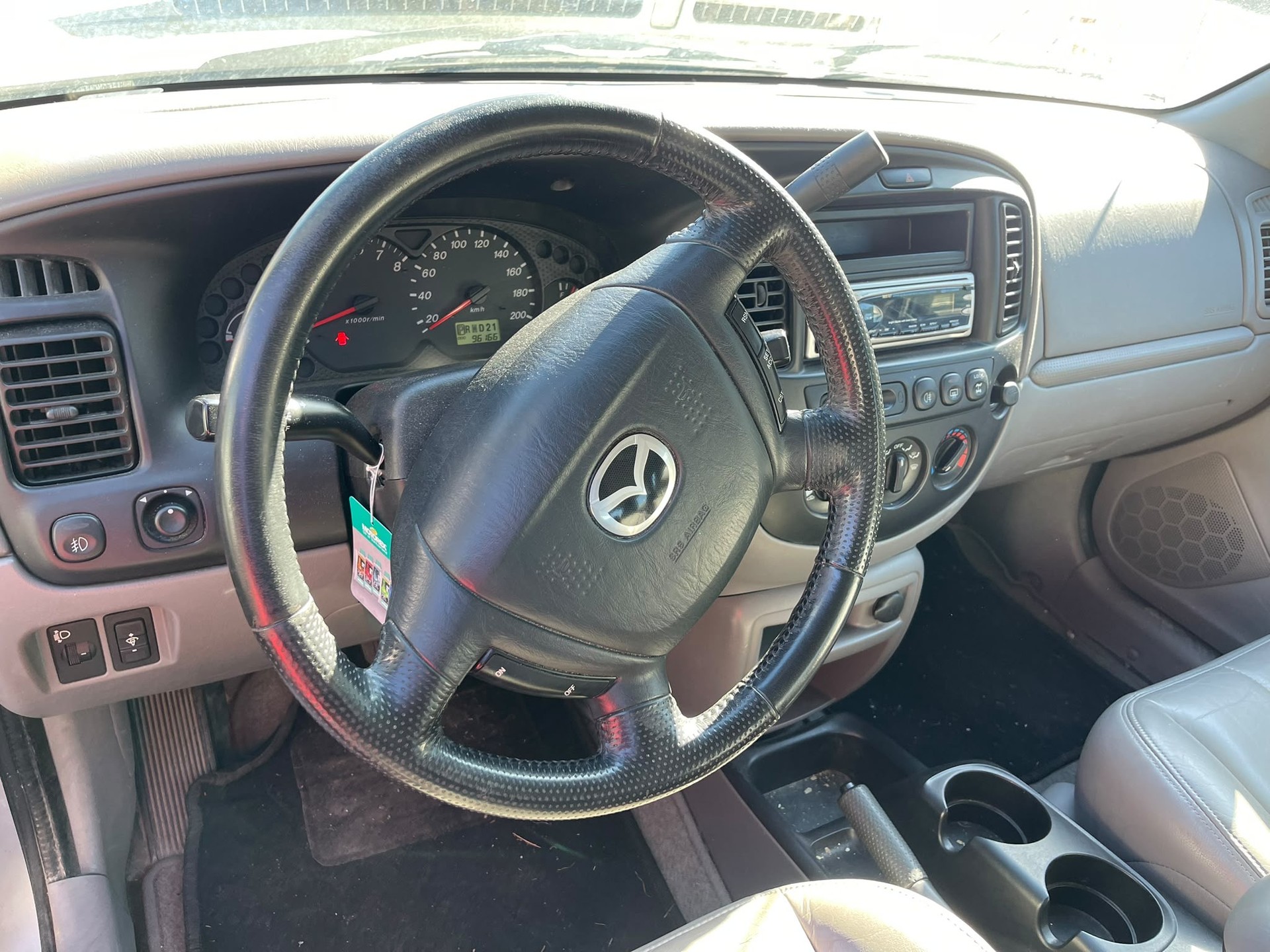 MAZDA Tribute 3.0 V6 Executive-image-9