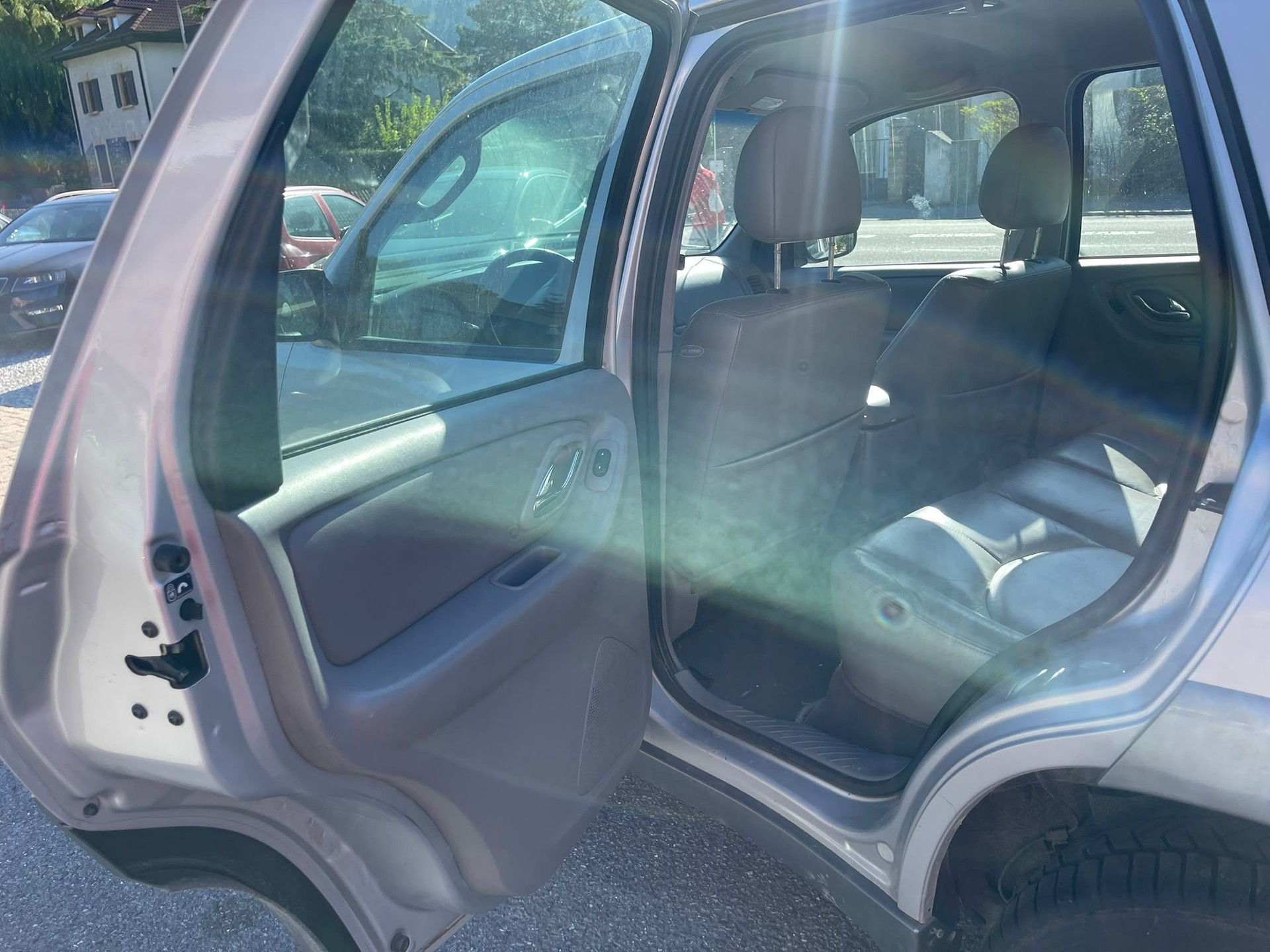 MAZDA Tribute 3.0 V6 Executive-image-5