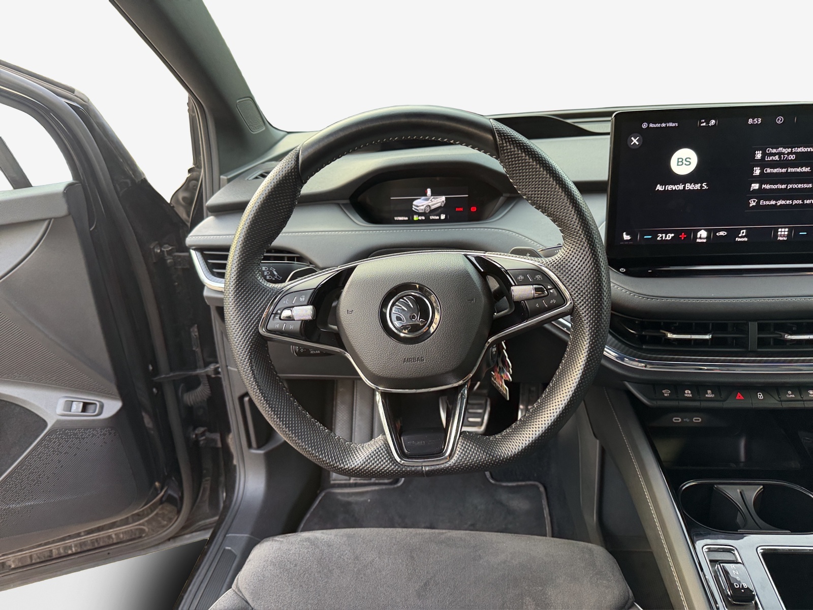 SKODA Enyaq iV 80 SportLine Ultra-image-9