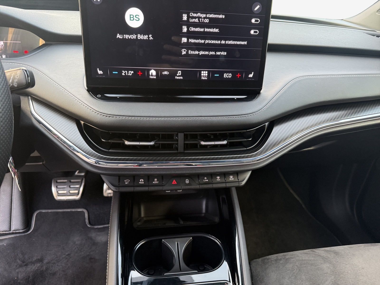 SKODA Enyaq iV 80 SportLine Ultra-image-10