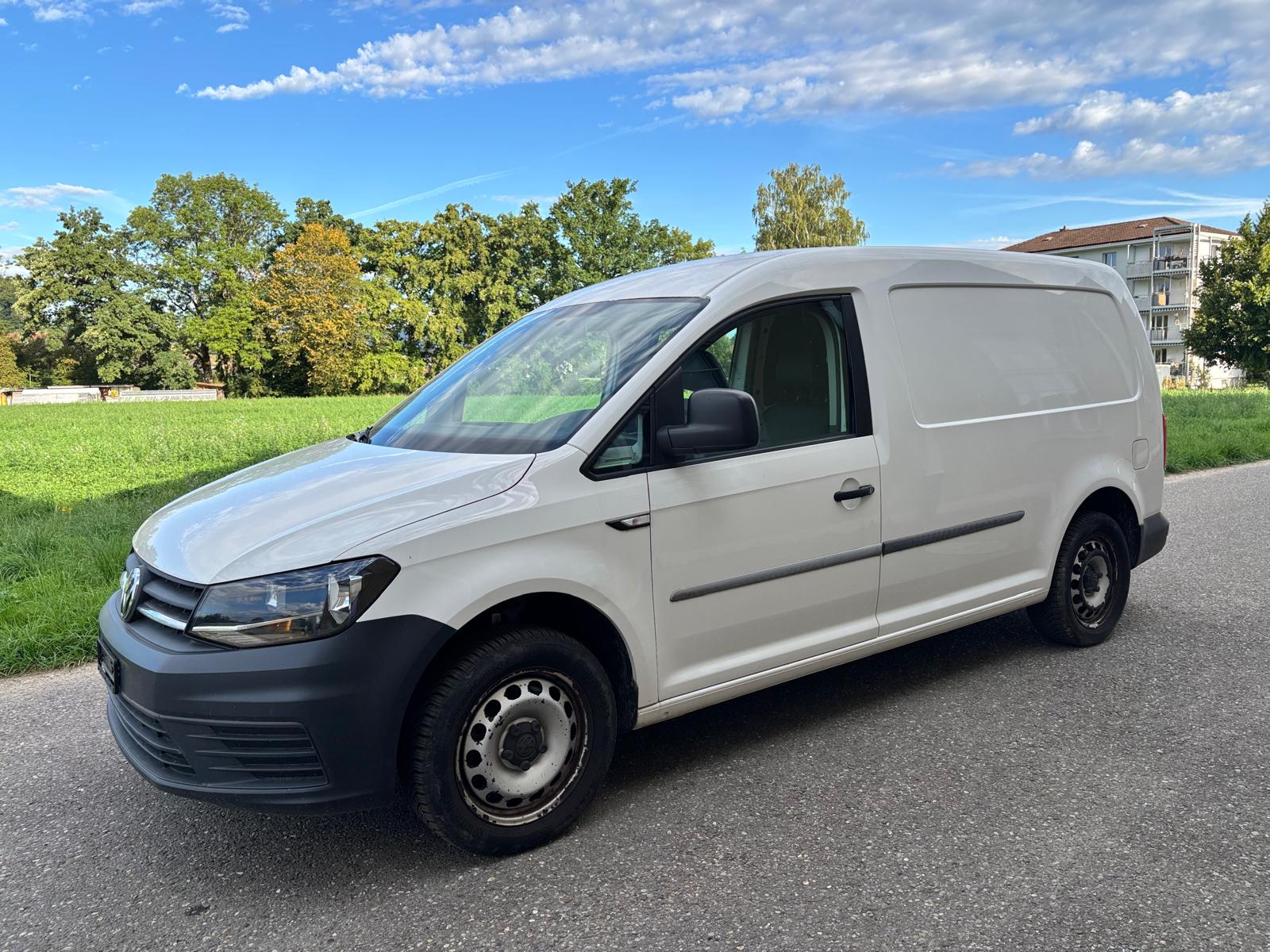 VW Caddy Maxi 1.4TSI BlueMotion Technology-image-13