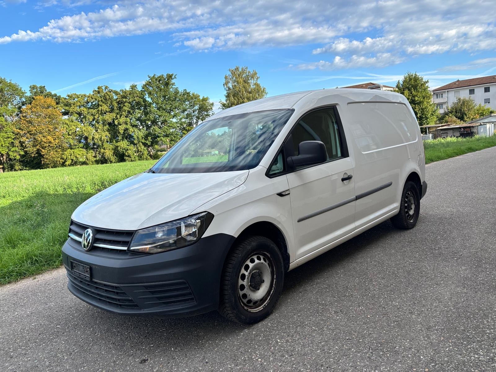 VW Caddy Maxi 1.4TSI BlueMotion Technology-image-4