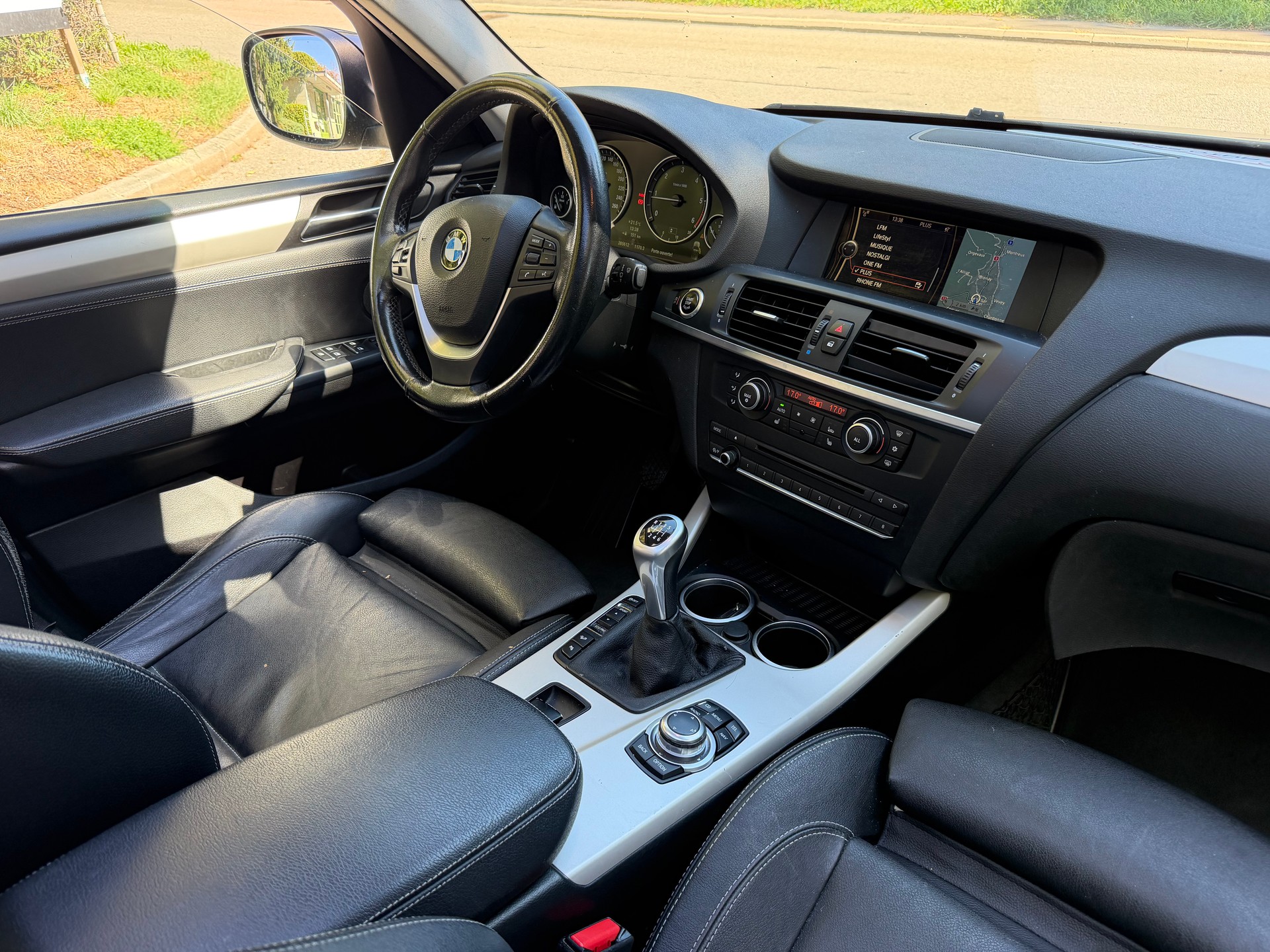 BMW X3 xDrive 20d-image-11