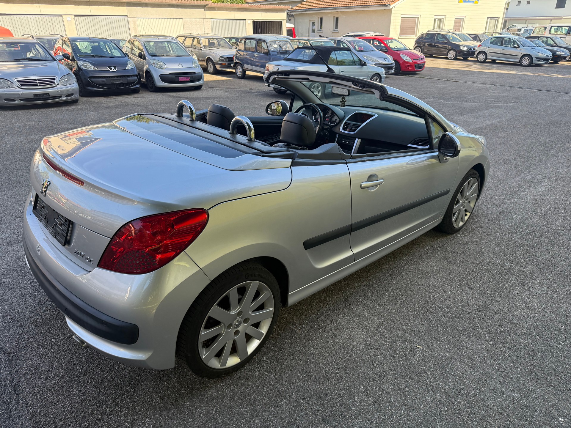 PEUGEOT 207 CC 1.6 16V Platinium Edition Automatic-image-4