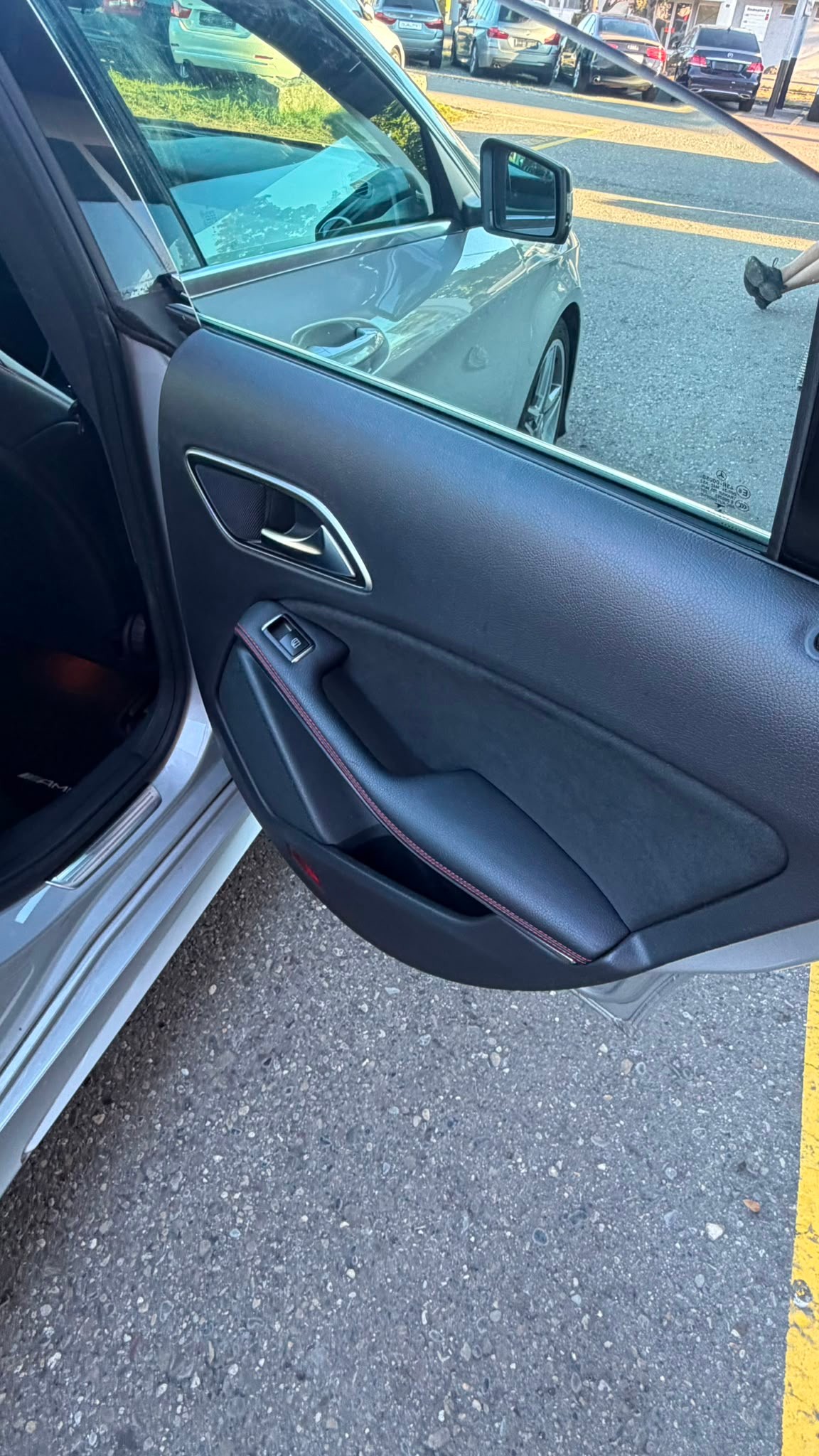 MERCEDES-BENZ CLA 200 AMG Line 7G-DCT-image-8