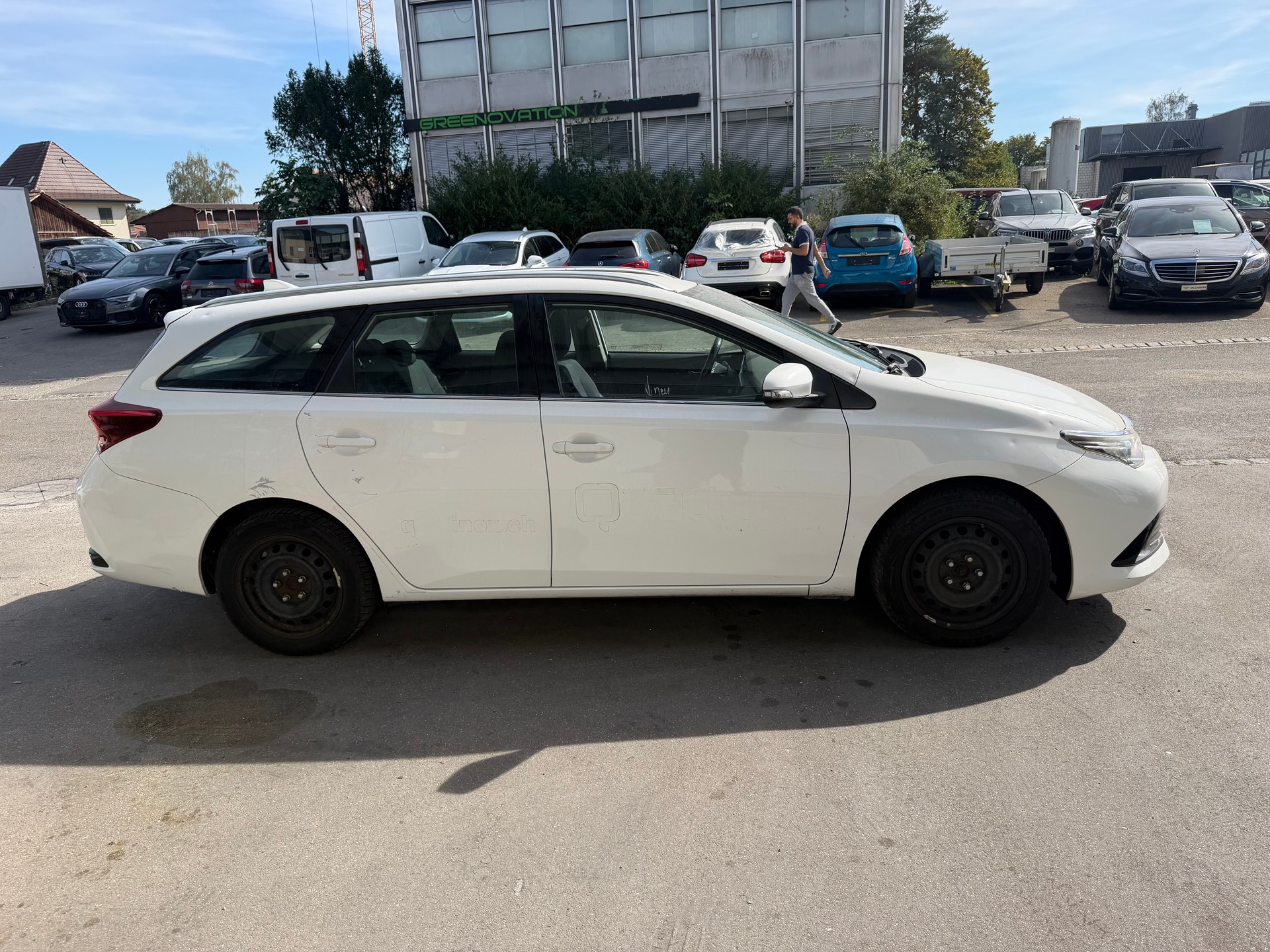 TOYOTA Auris Touring Sports 1.2 Turbo Premium-image-5
