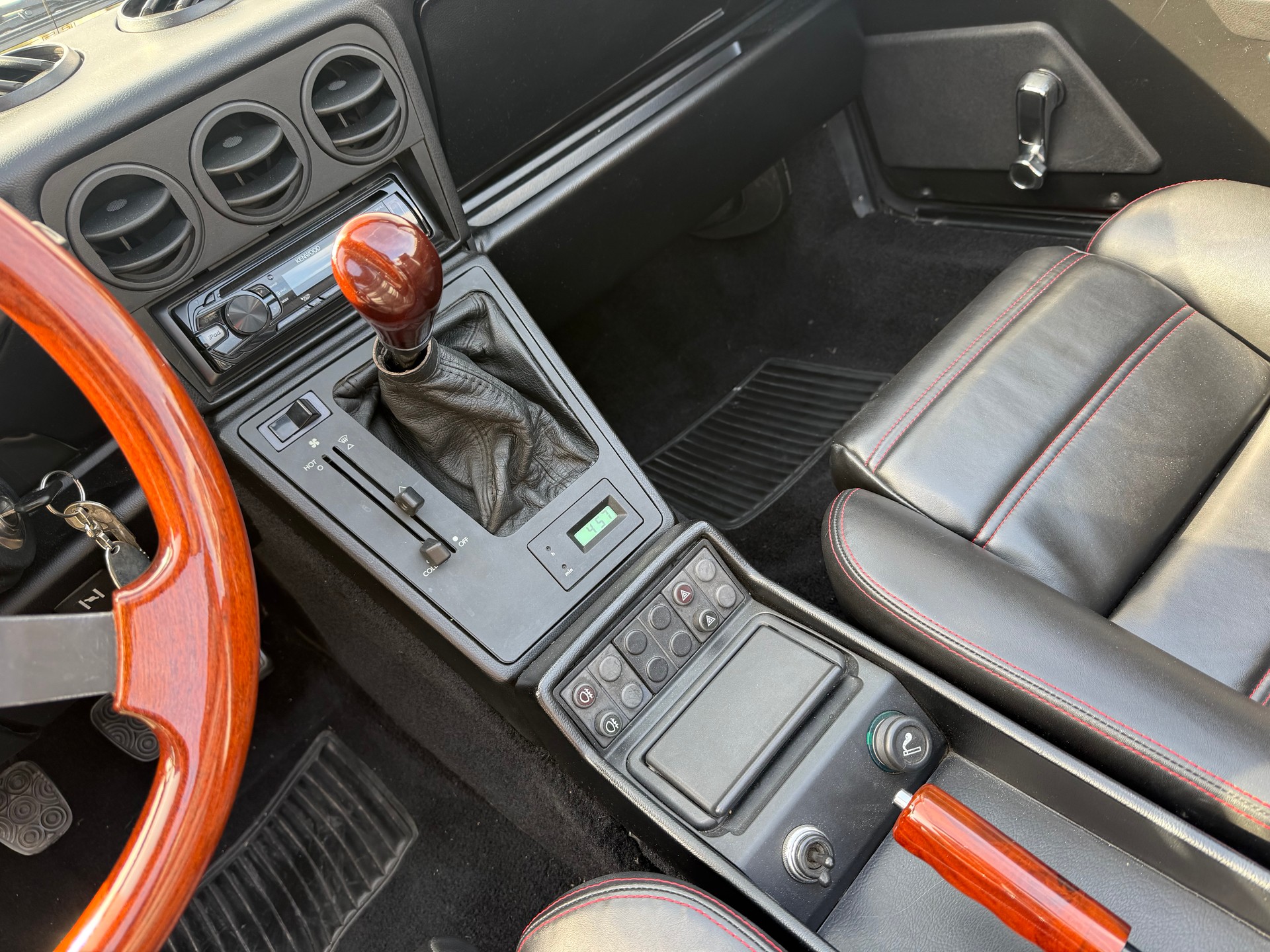 ALFA ROMEO Spider 2.0 (Veloce)-image-8