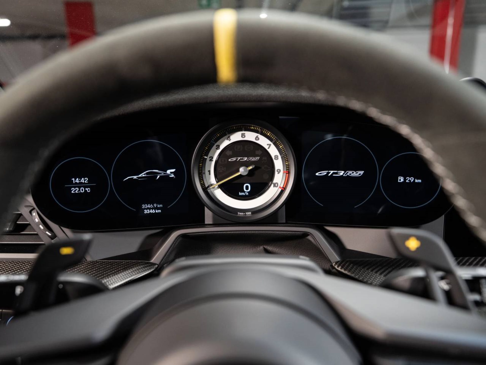 PORSCHE 911 GT3 RS-image-10