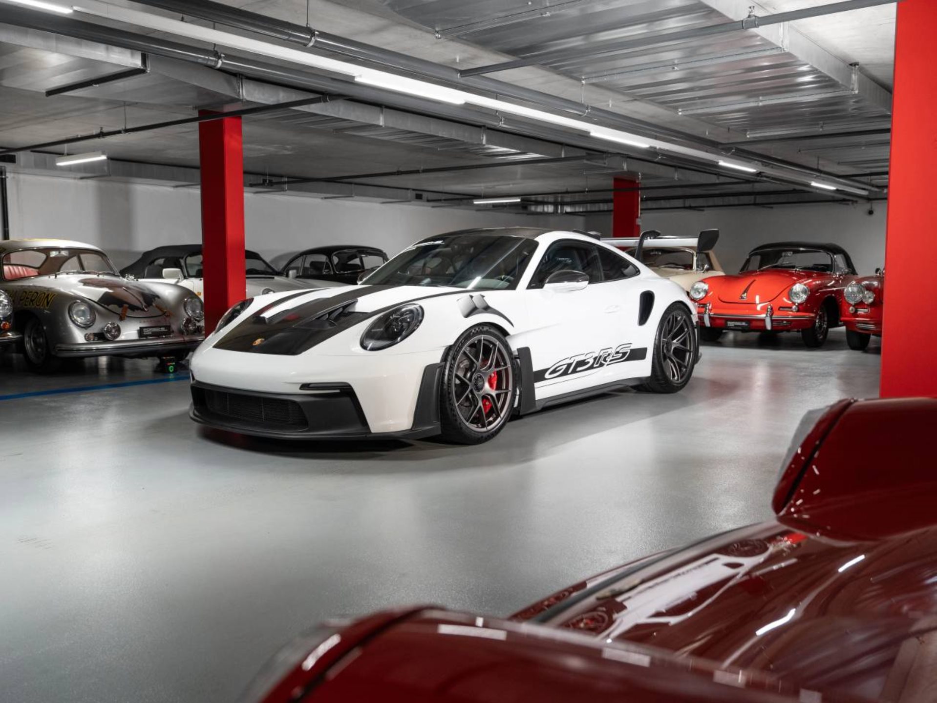 PORSCHE 911 GT3 RS-image-0