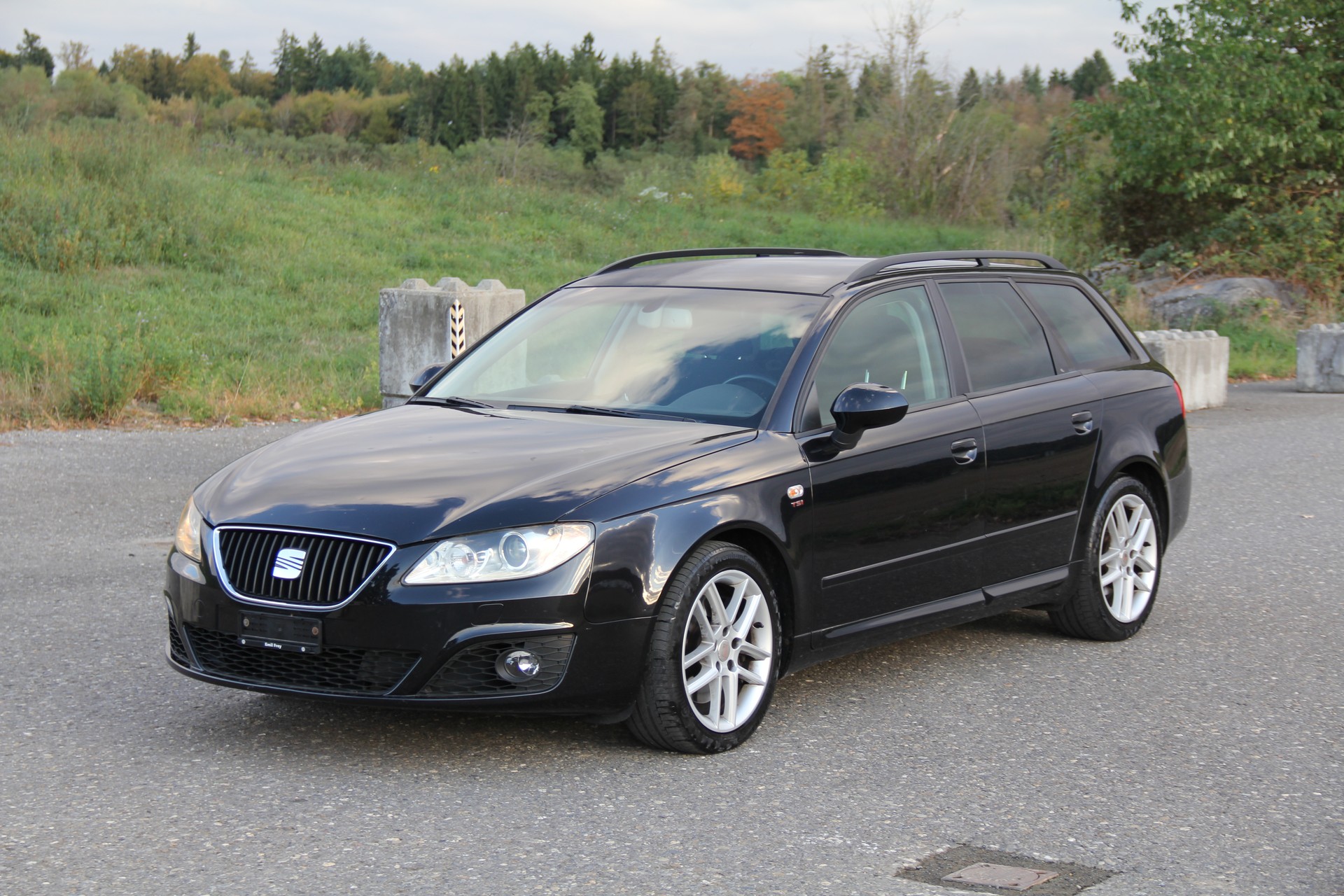 SEAT Exeo ST 2.0 TSI Sport multitronic-image-1