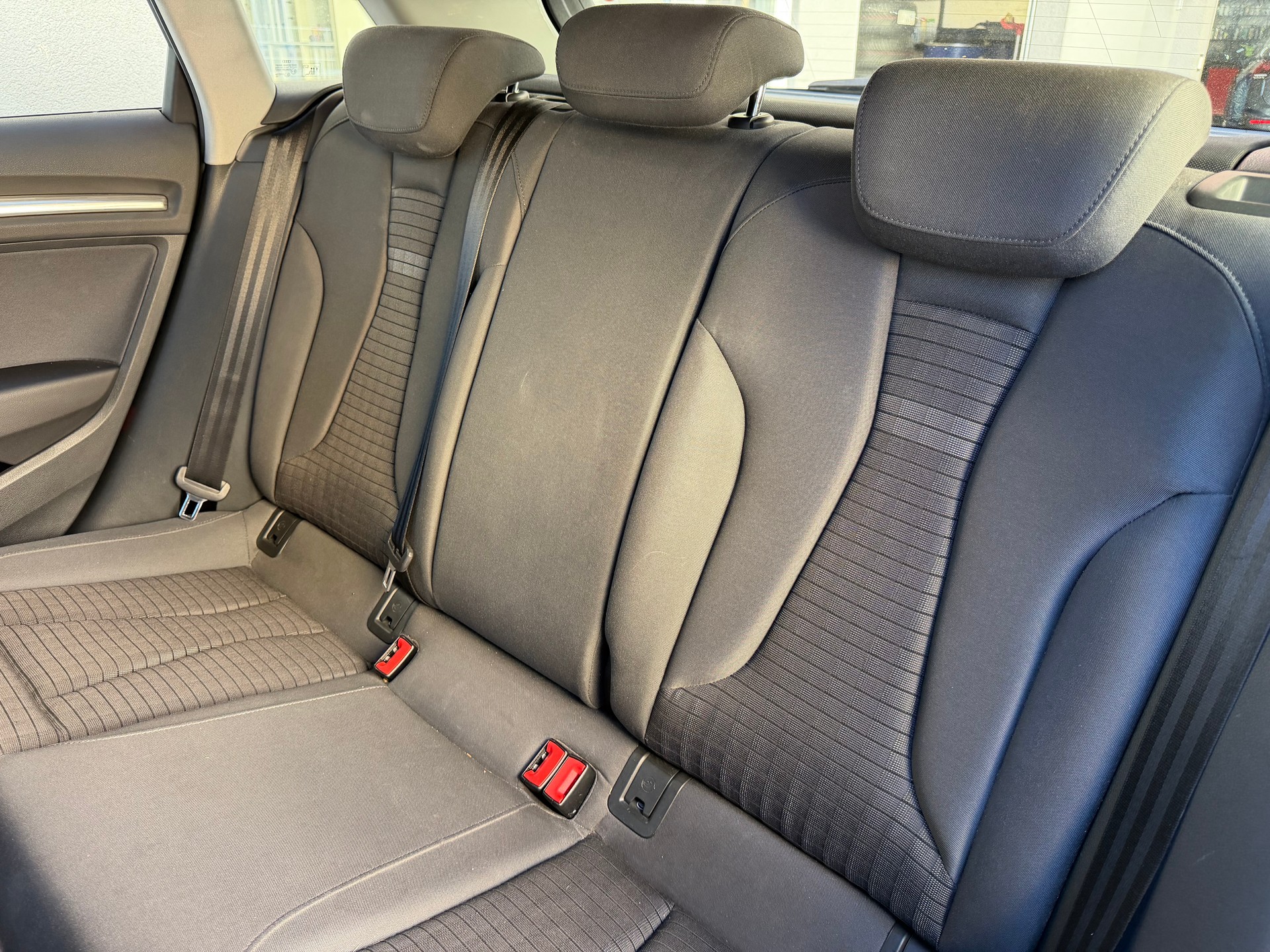 AUDI A3 Sportback 1.6 TDI Sport S-tronic*Ab MFK&Service*Tempomat*8-Fach Bereift*AHK*Top gepflegtes CH-FHZ*-image-12
