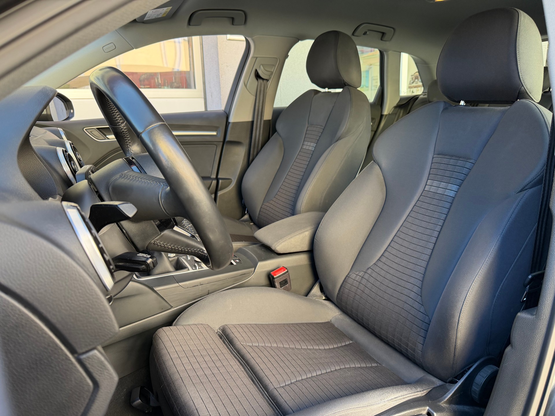 AUDI A3 Sportback 1.6 TDI Sport S-tronic*Ab MFK&Service*Tempomat*8-Fach Bereift*AHK*Top gepflegtes CH-FHZ*-image-11