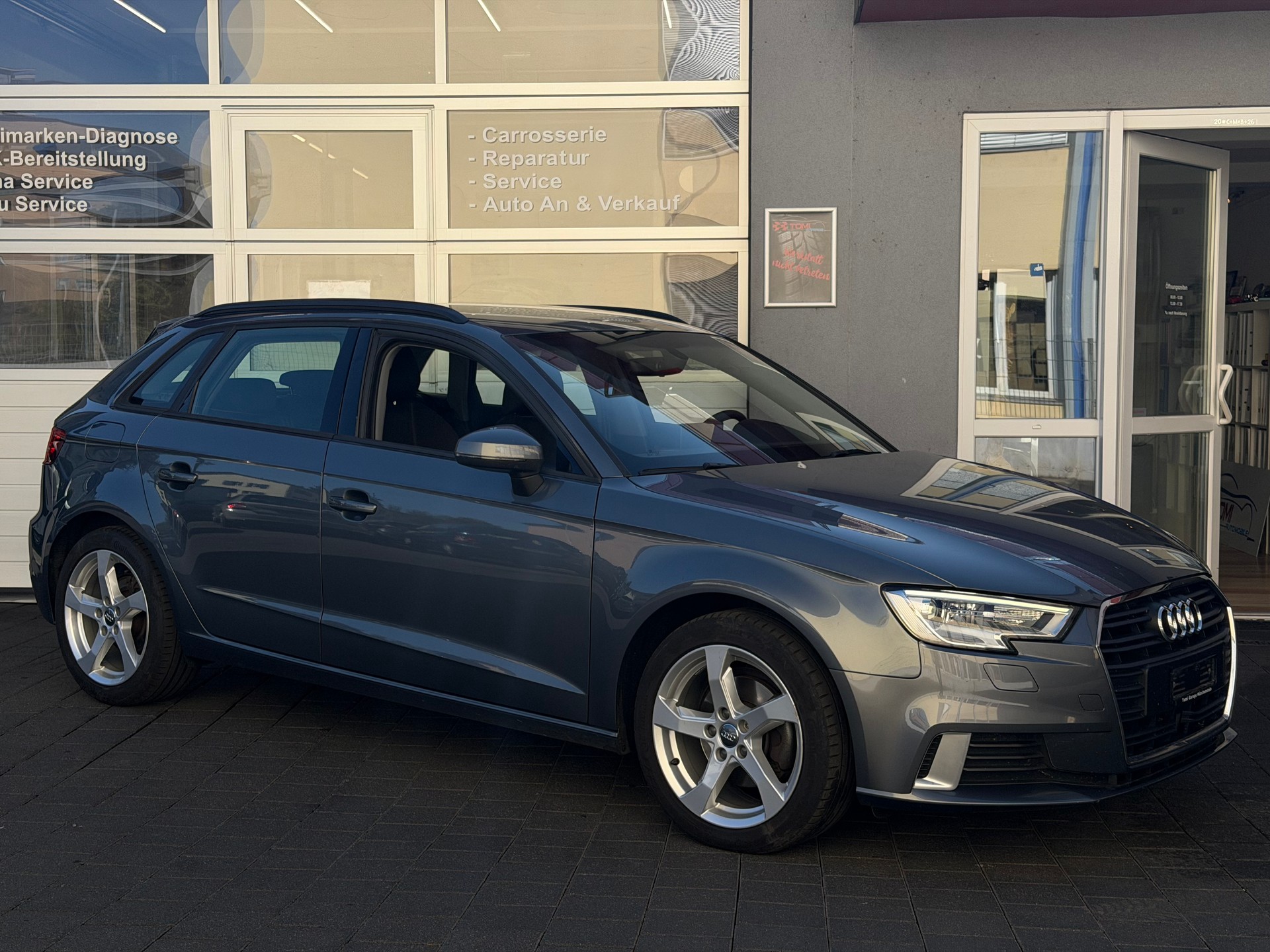 AUDI A3 Sportback 1.6 TDI Sport S-tronic*Ab MFK&Service*Tempomat*8-Fach Bereift*AHK*Top gepflegtes CH-FHZ*-image-4