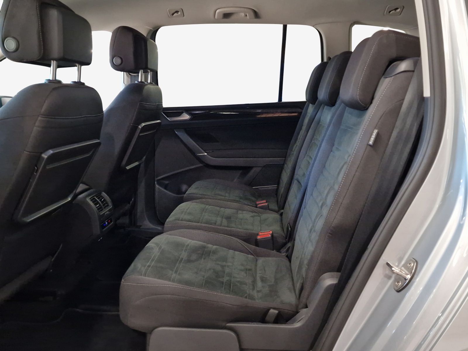 VW Touran 1.5 TSI EVO Highline DSG-image-11