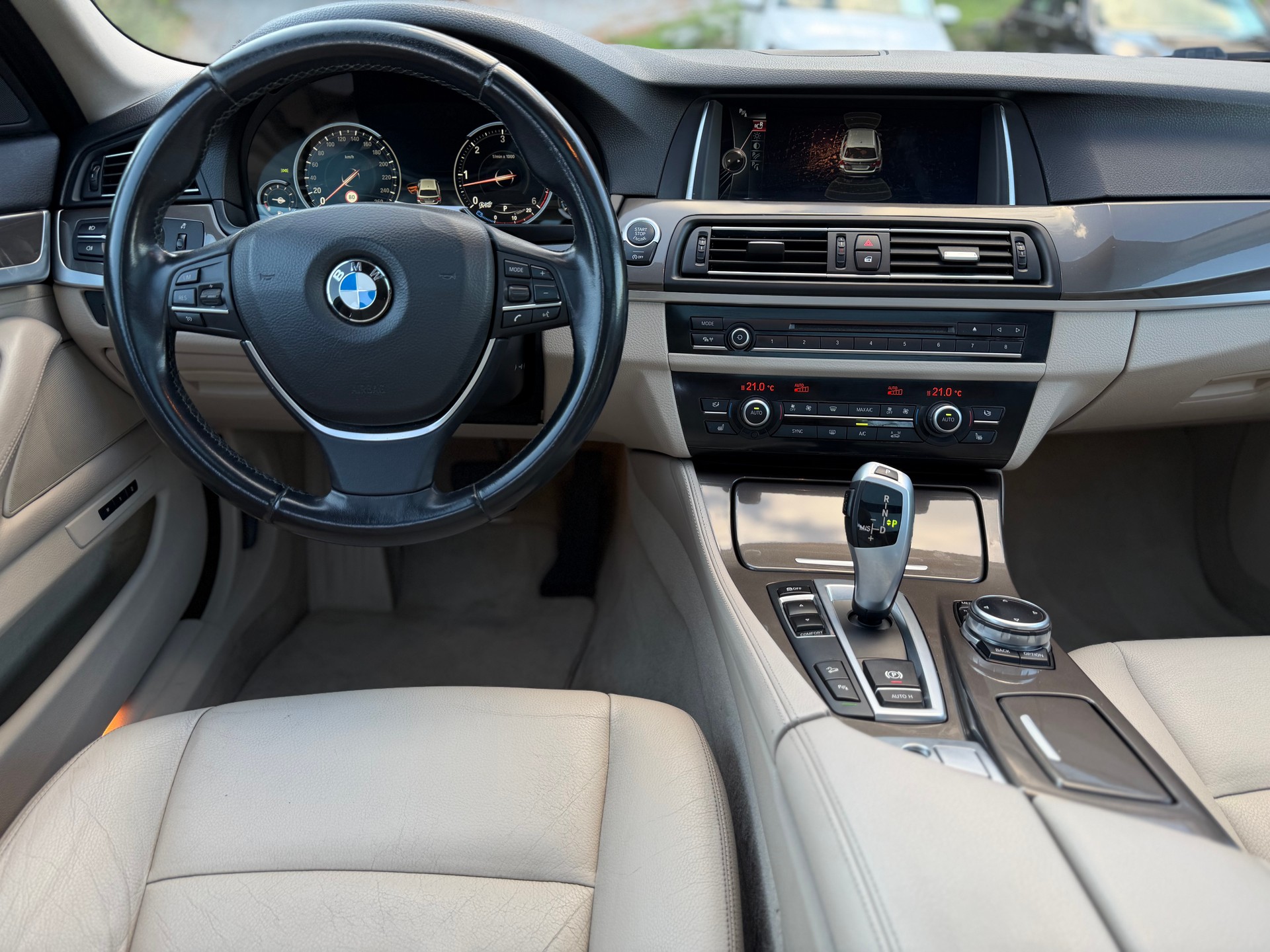 BMW 535d Touring xDrive Modern Line Steptronic-image-10
