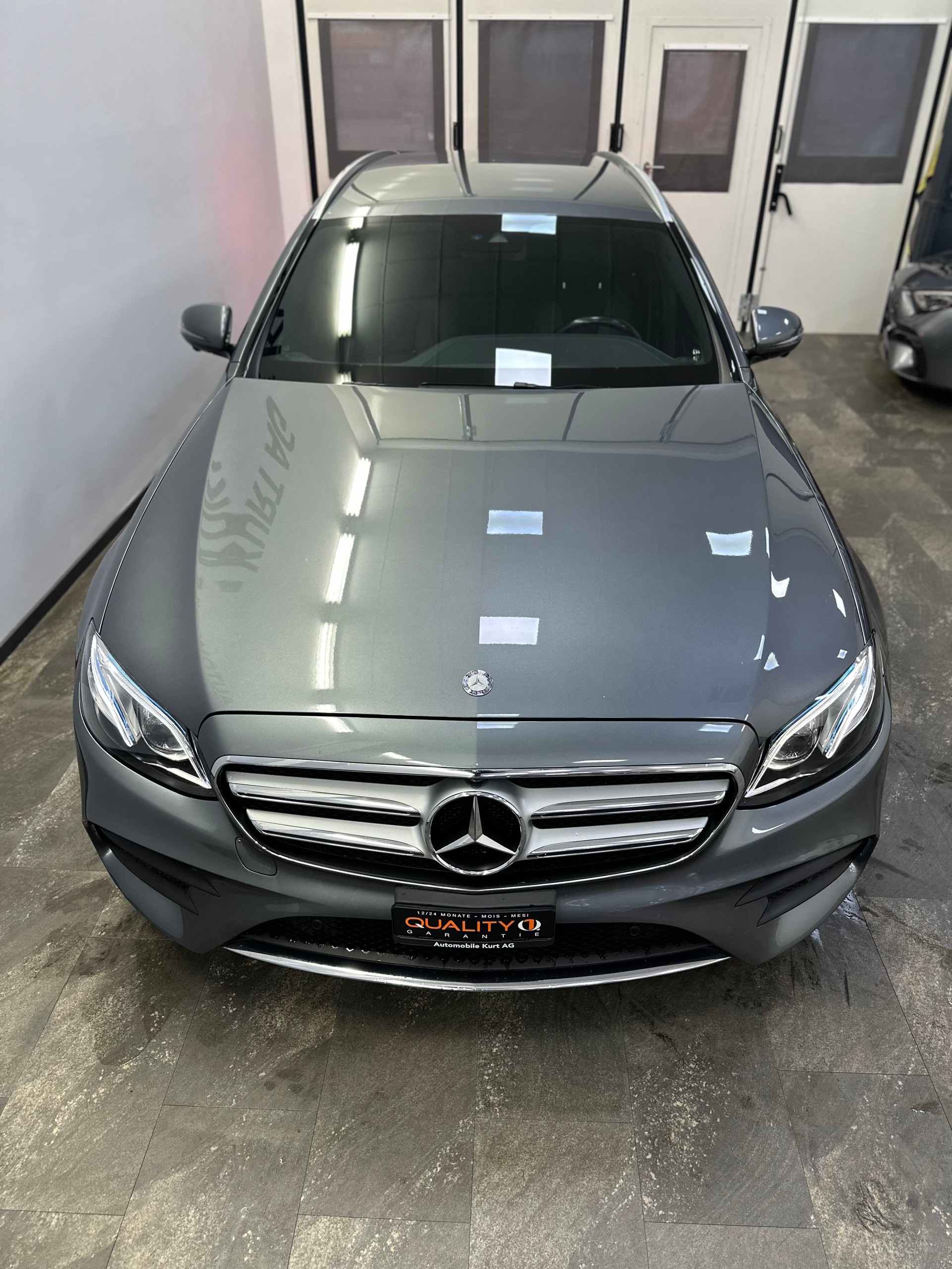 MERCEDES-BENZ E 220 d AMG Line 9G-Tronic-image-7