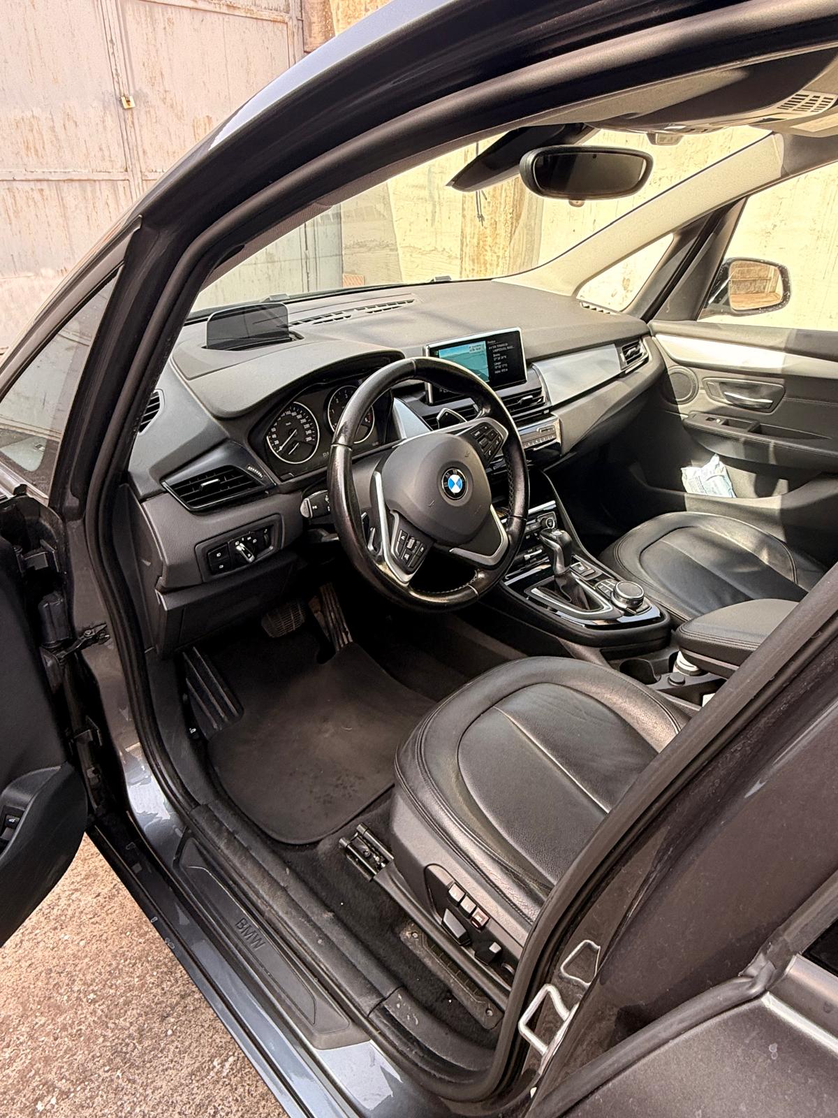 BMW 220d xDrive-image-3