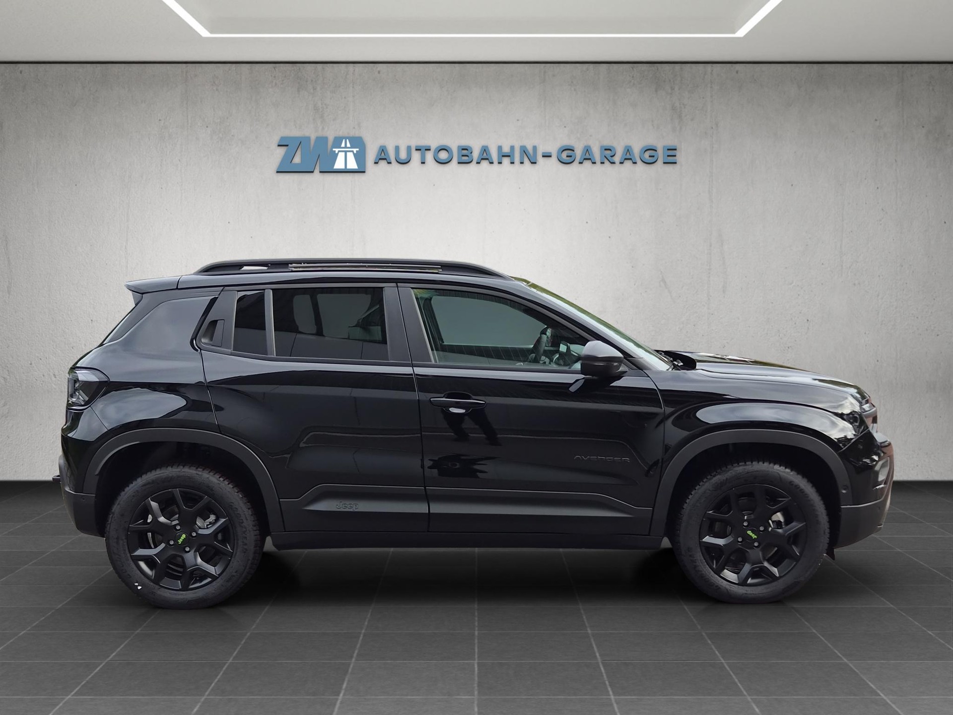 JEEP Avenger 1.2 MHEV Overland 4xe-image-5
