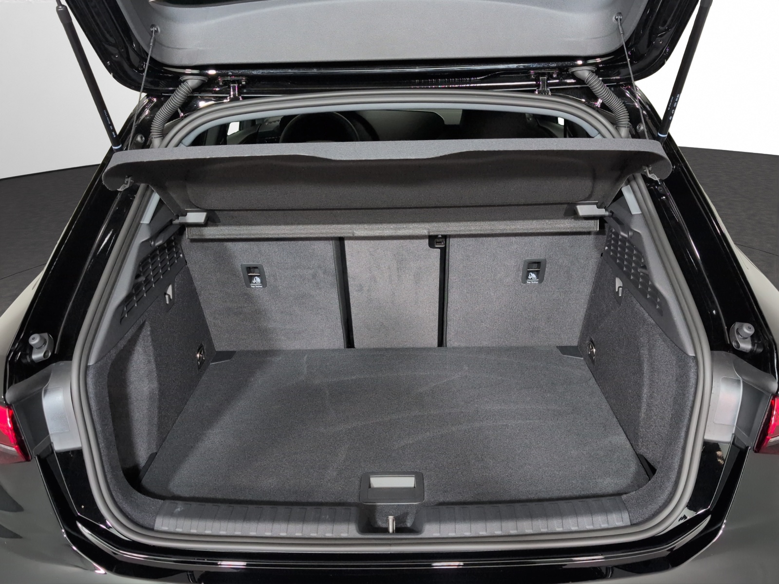 AUDI A3 Sportback TFSI 85 kW Ambition S-tronic-image-14