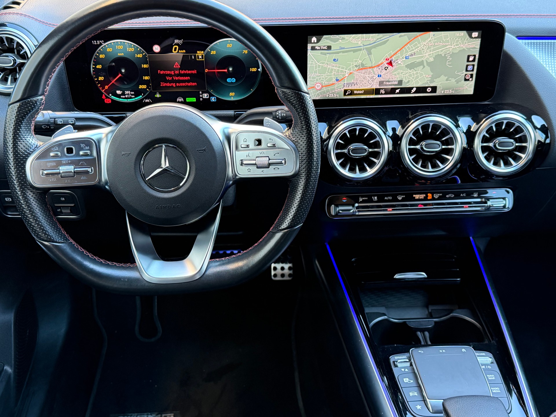 MERCEDES-BENZ EQA 300 AMG Line 4Matic*Anhängerkupplung*-image-10