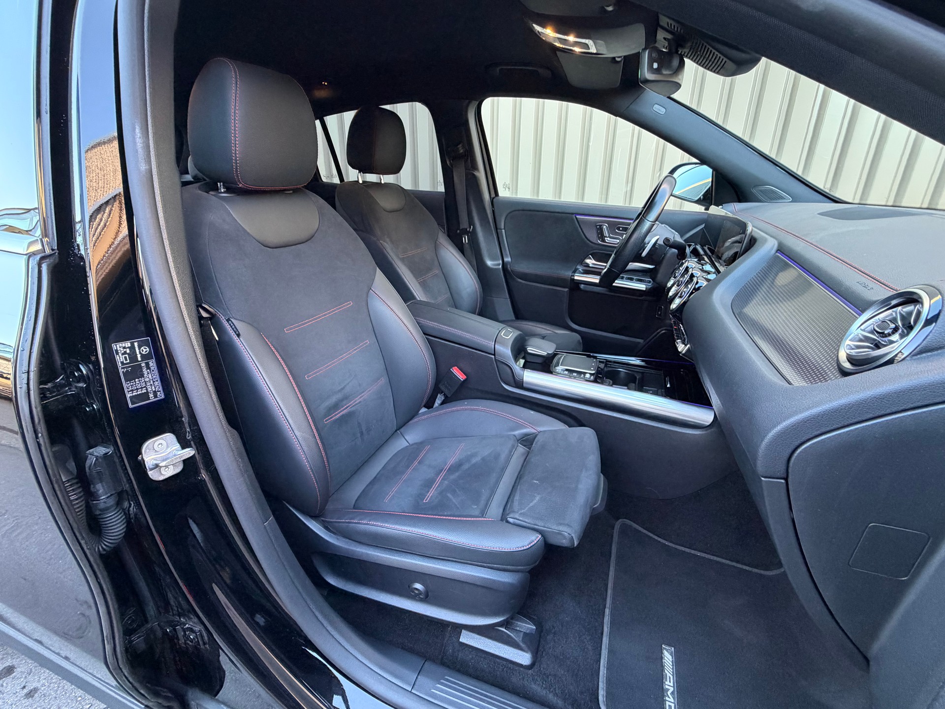 MERCEDES-BENZ EQA 300 AMG Line 4Matic*Anhängerkupplung*-image-8