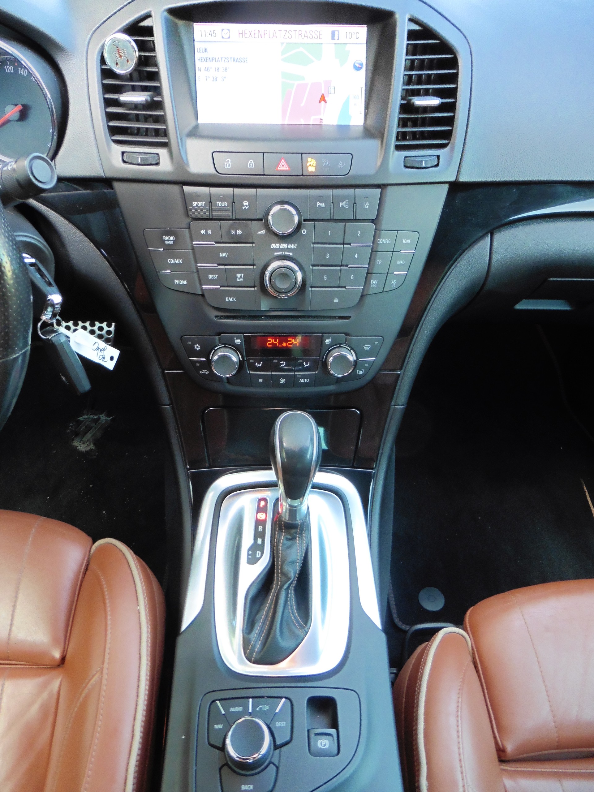 OPEL Insignia 2.8 Turbo Cosmo 4WD Automatic-image-12