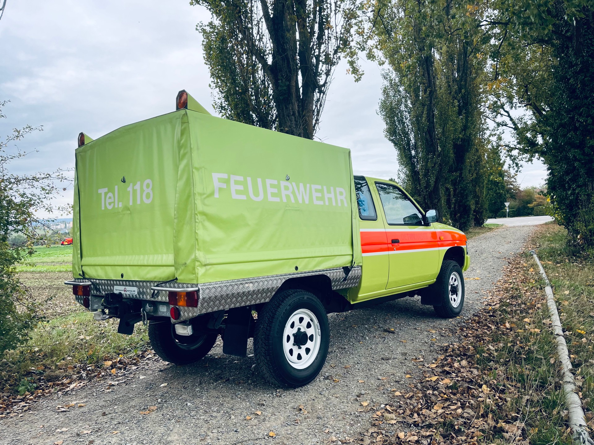 NISSAN King Cab 2.4 4x4 KNMD21-image-2