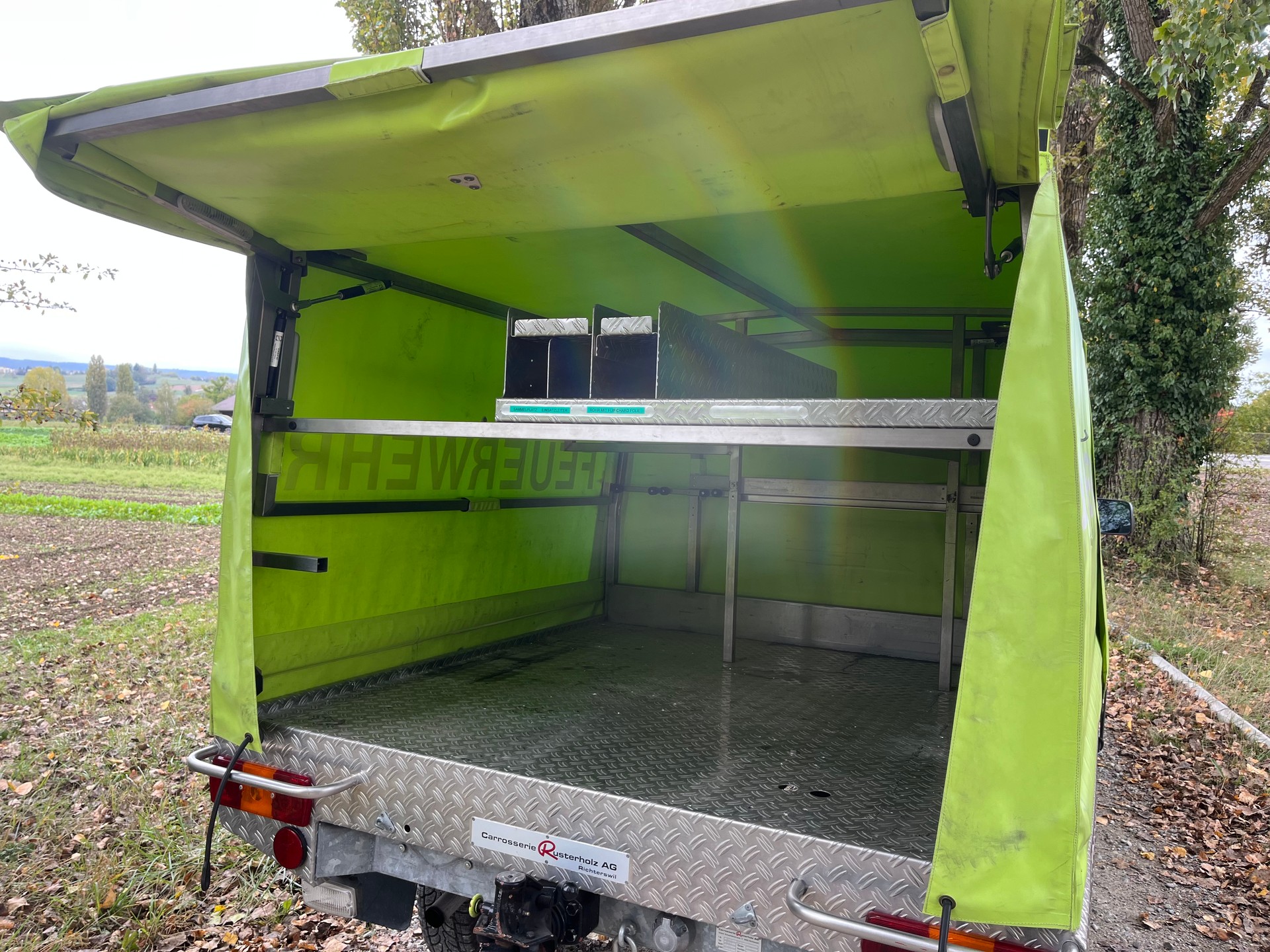 NISSAN King Cab 2.4 4x4 KNMD21-image-8