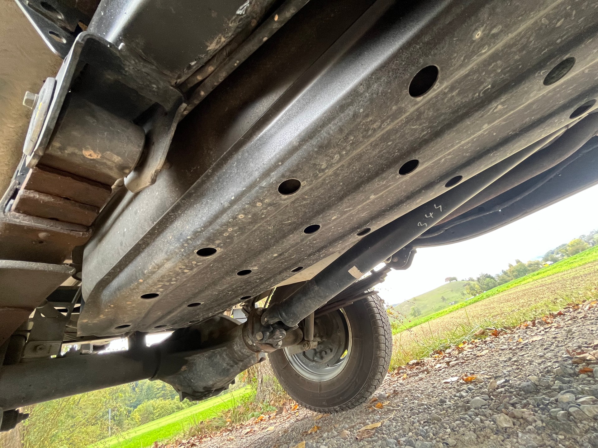 NISSAN King Cab 2.4 4x4 KNMD21-image-11