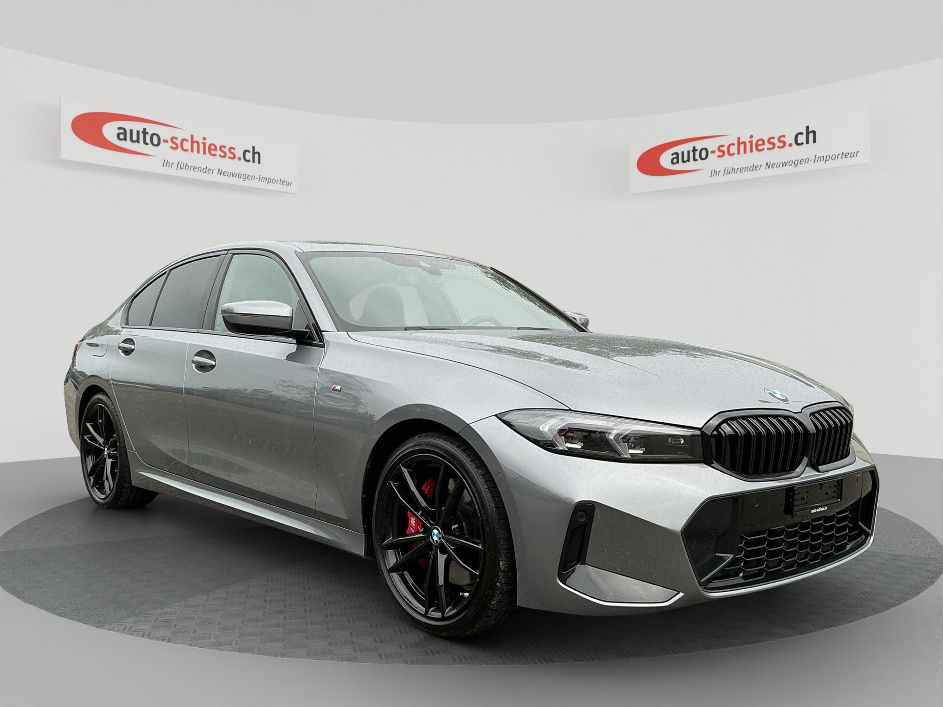 BMW 320 i Limousine M Sport Shadow Line-image-0