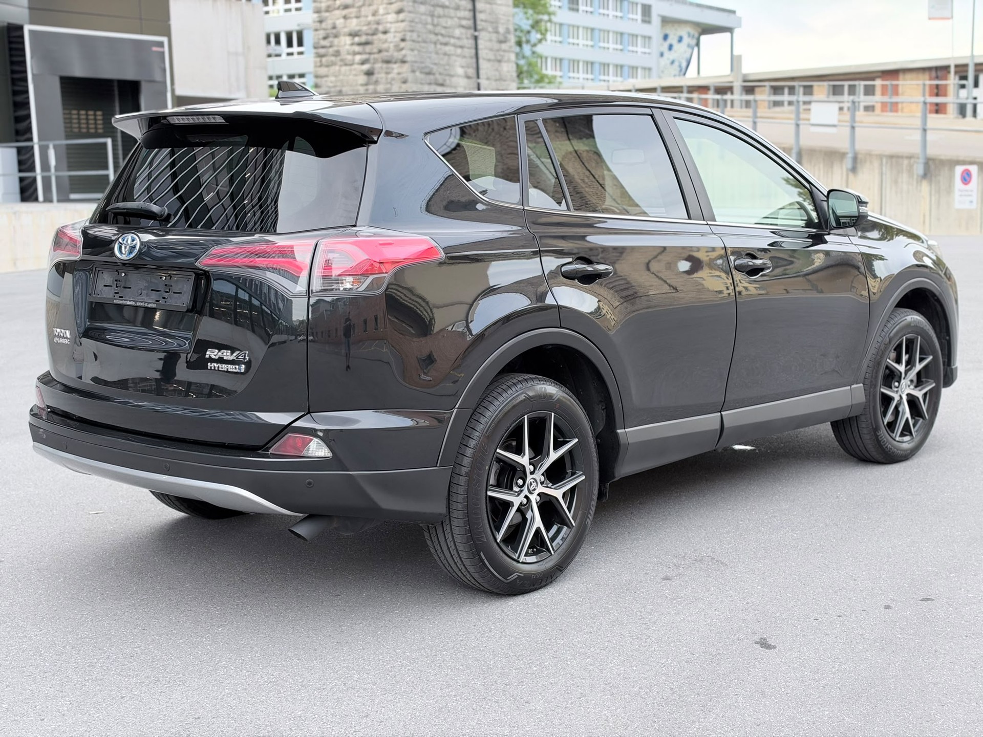 TOYOTA RAV-4 2.5 HSD Sol e-CVT-image-4
