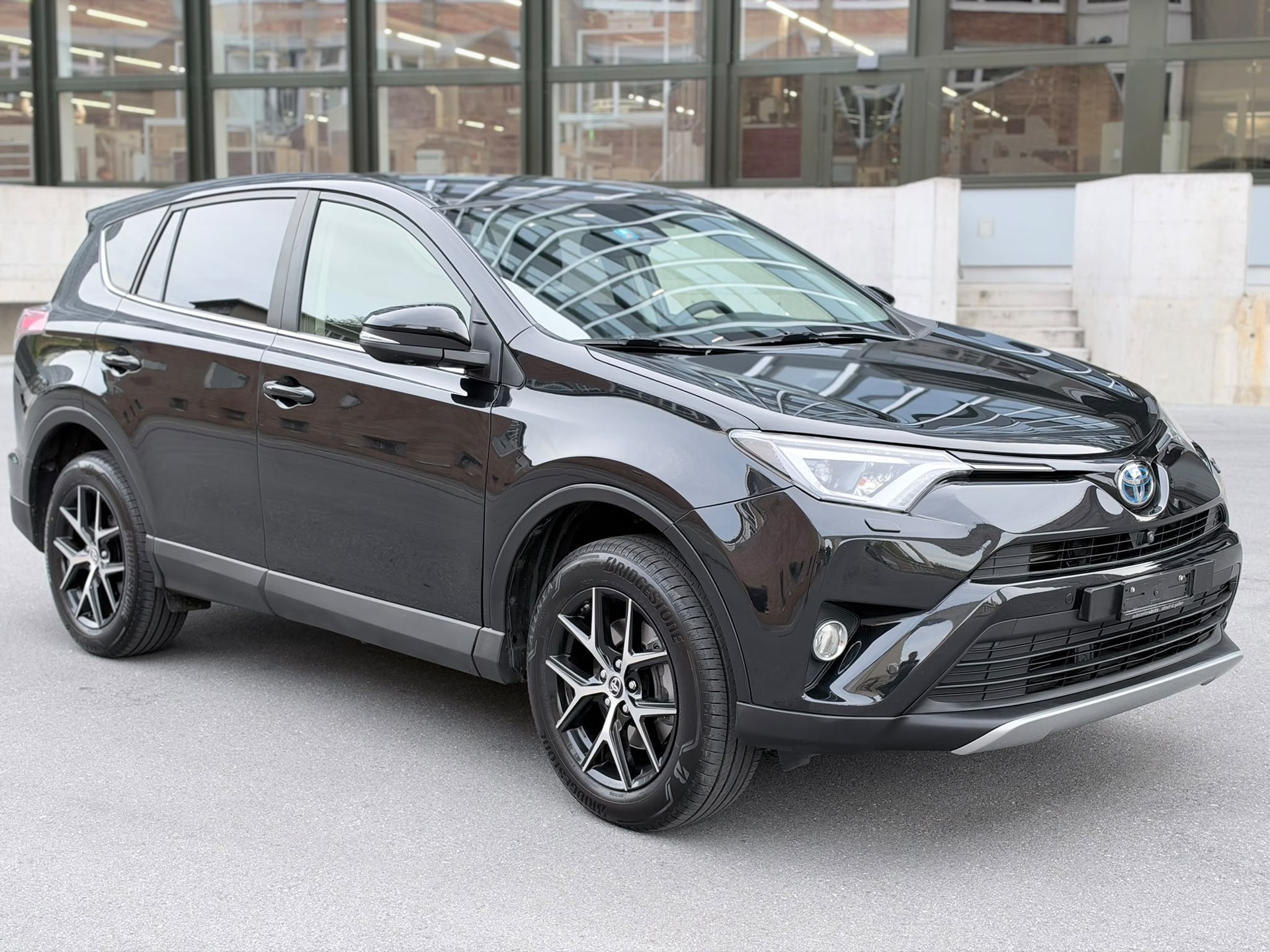 TOYOTA RAV-4 2.5 HSD Sol e-CVT-image-0