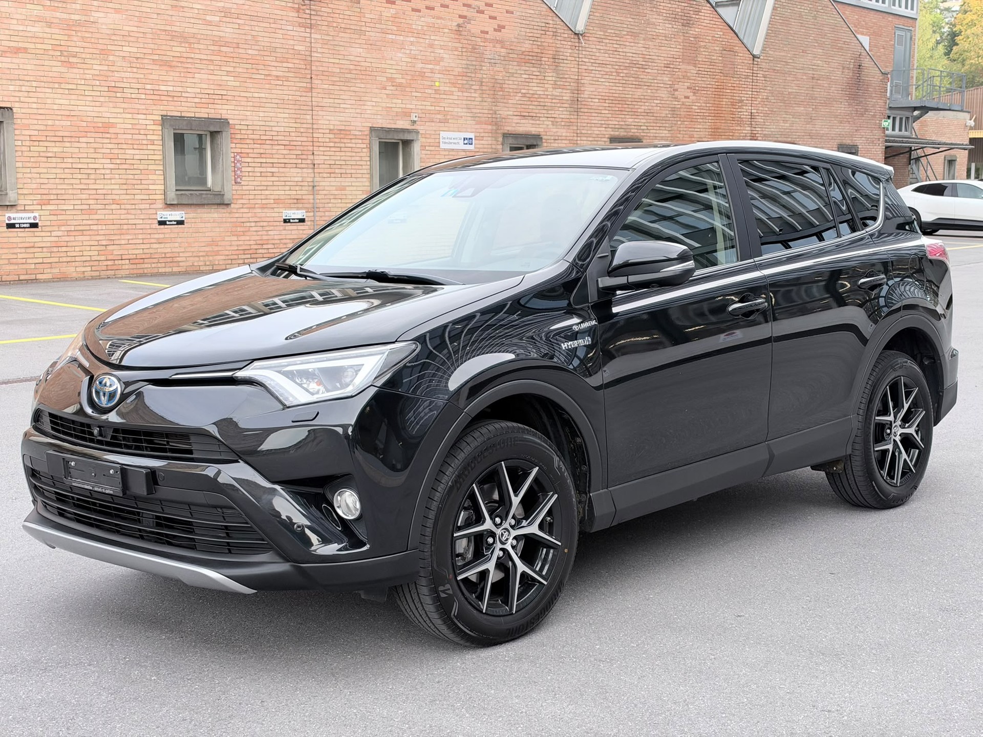 TOYOTA RAV-4 2.5 HSD Sol e-CVT-image-1