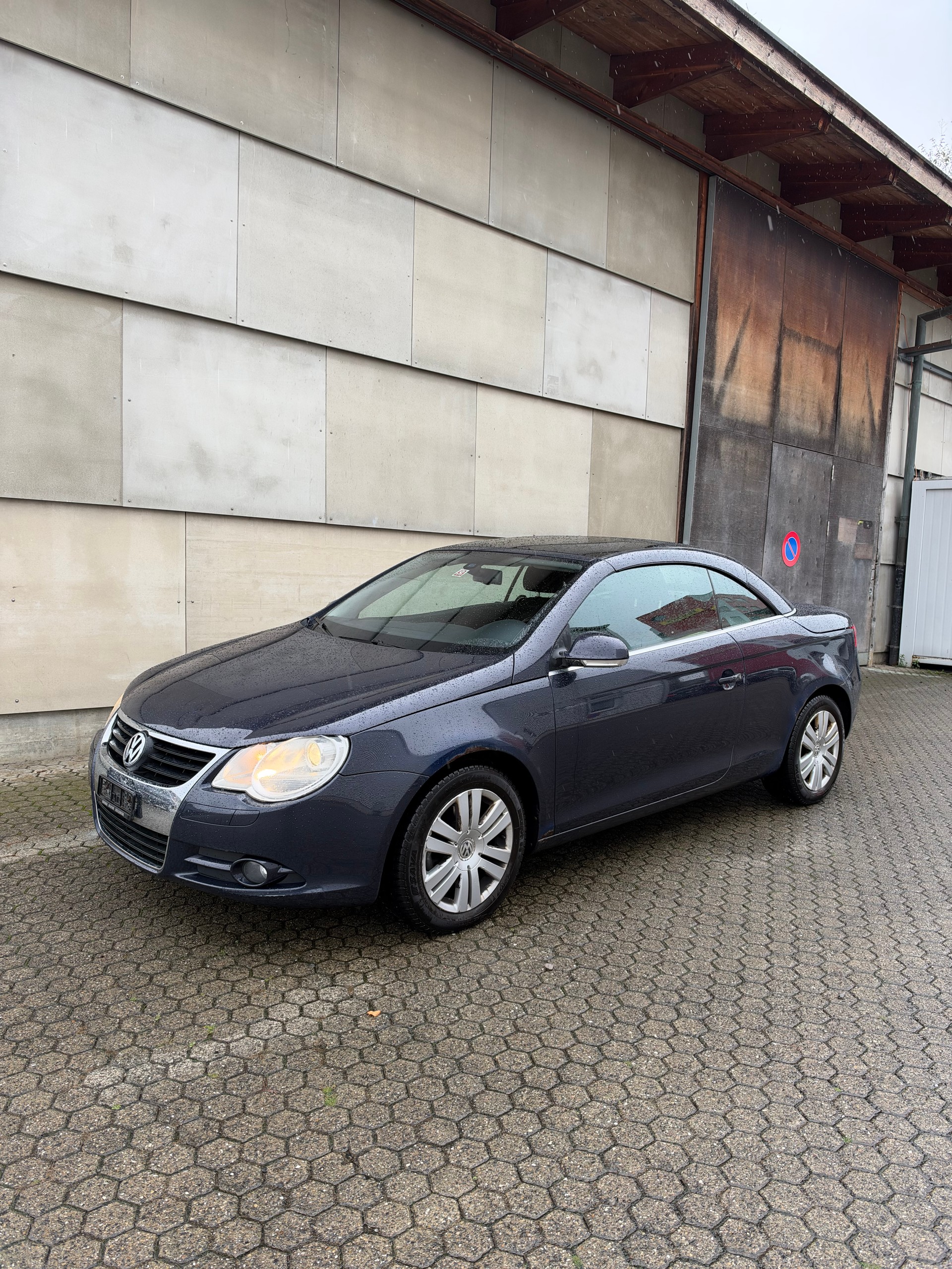 VW Eos 2.0 FSI-image-0