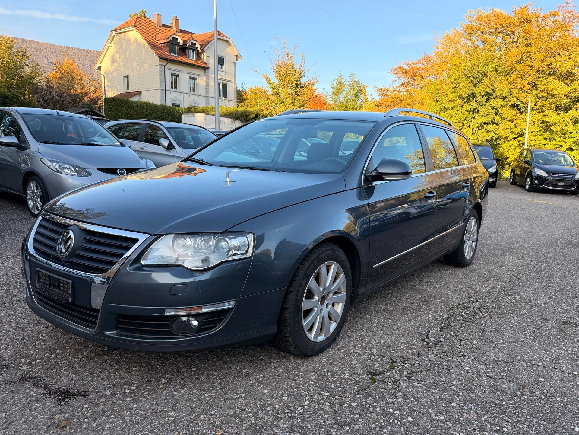 VW Passat Variant 2.0 TDI BlueMotion Trendline-image-3