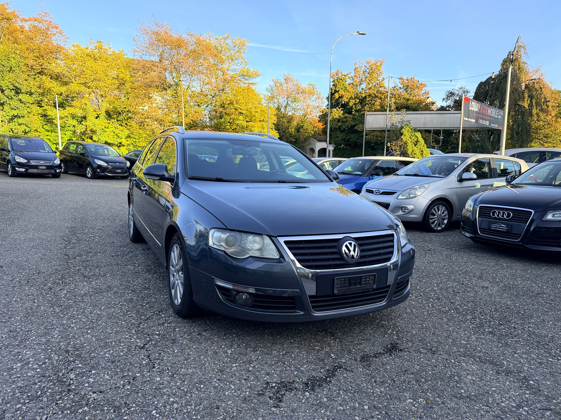 VW Passat Variant 2.0 TDI BlueMotion Trendline-image-1